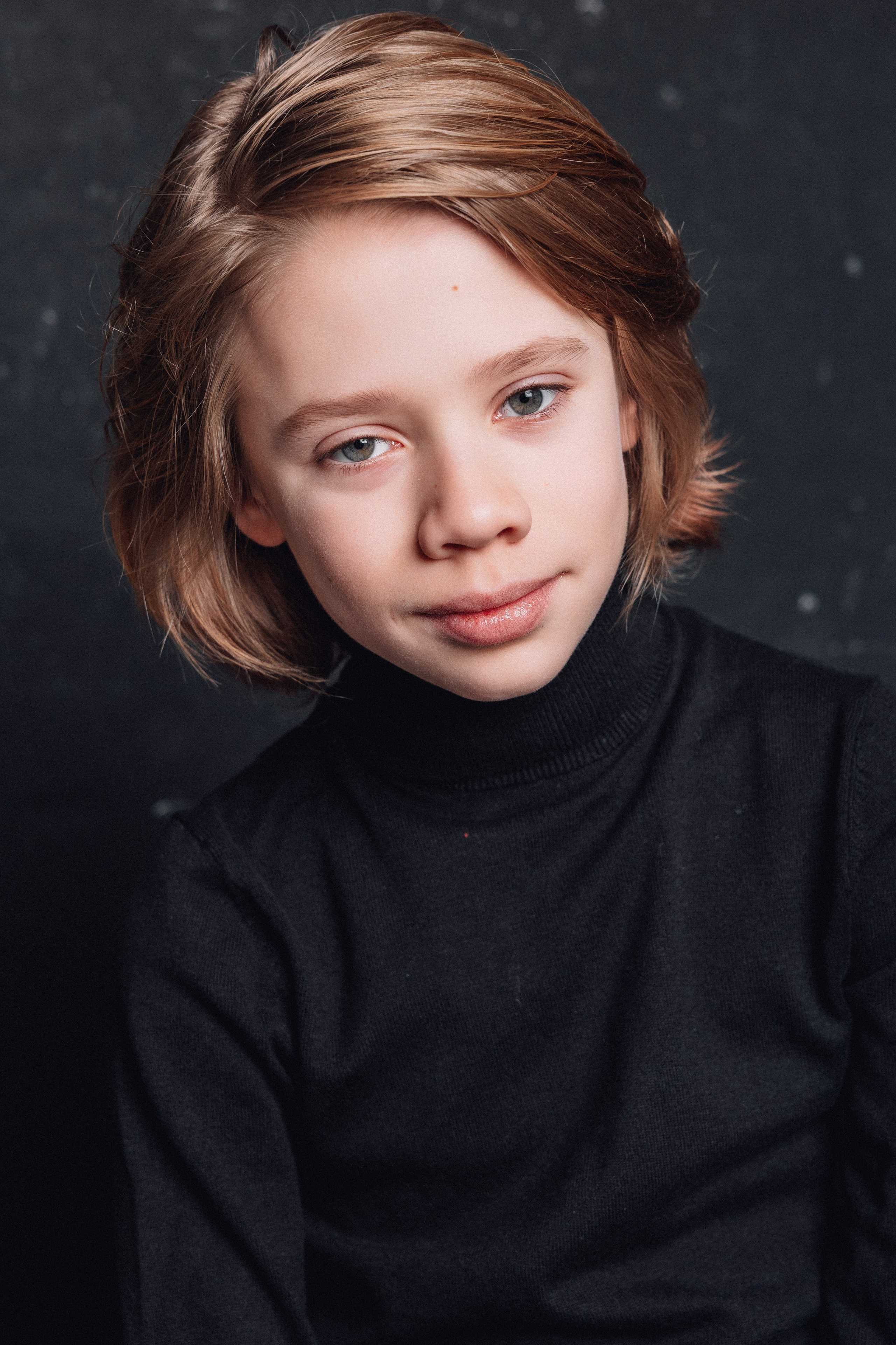 ГЛЕБ. Я фотограф из Москвы к Вашим услугам