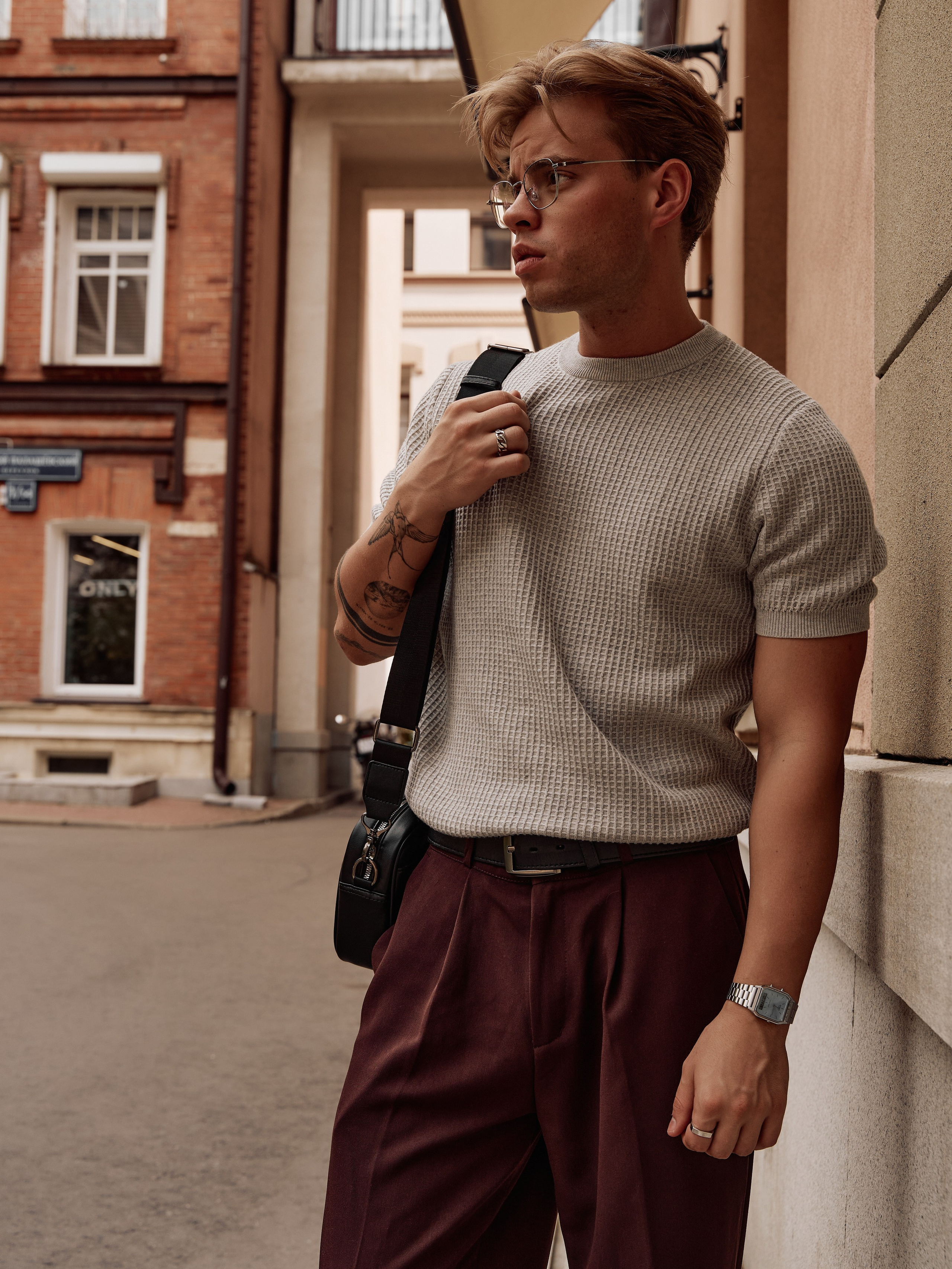 Футболки. Фотограф для маркетплейсов в Москве