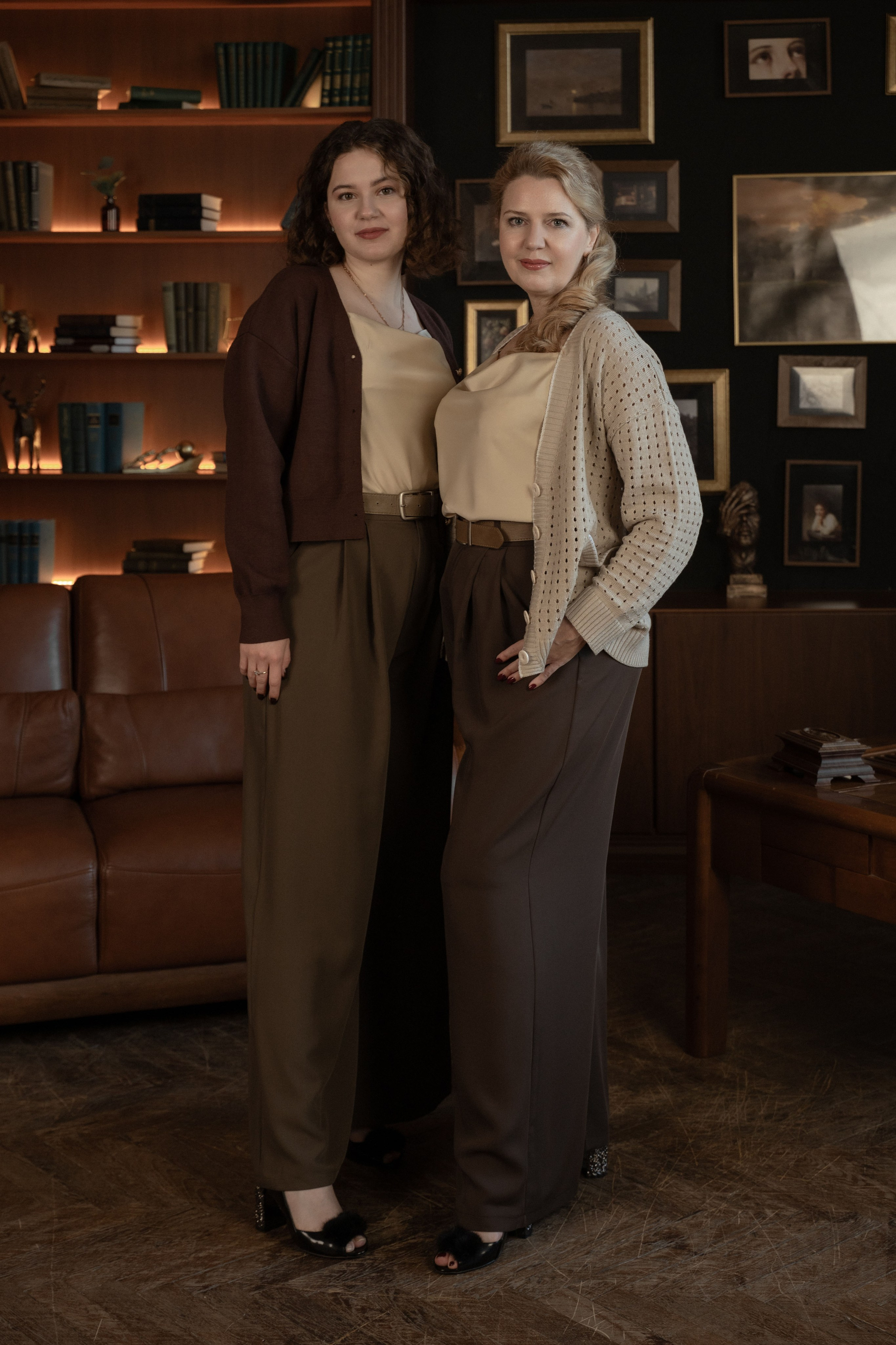 Семейная фотосессия мамы с дочкой