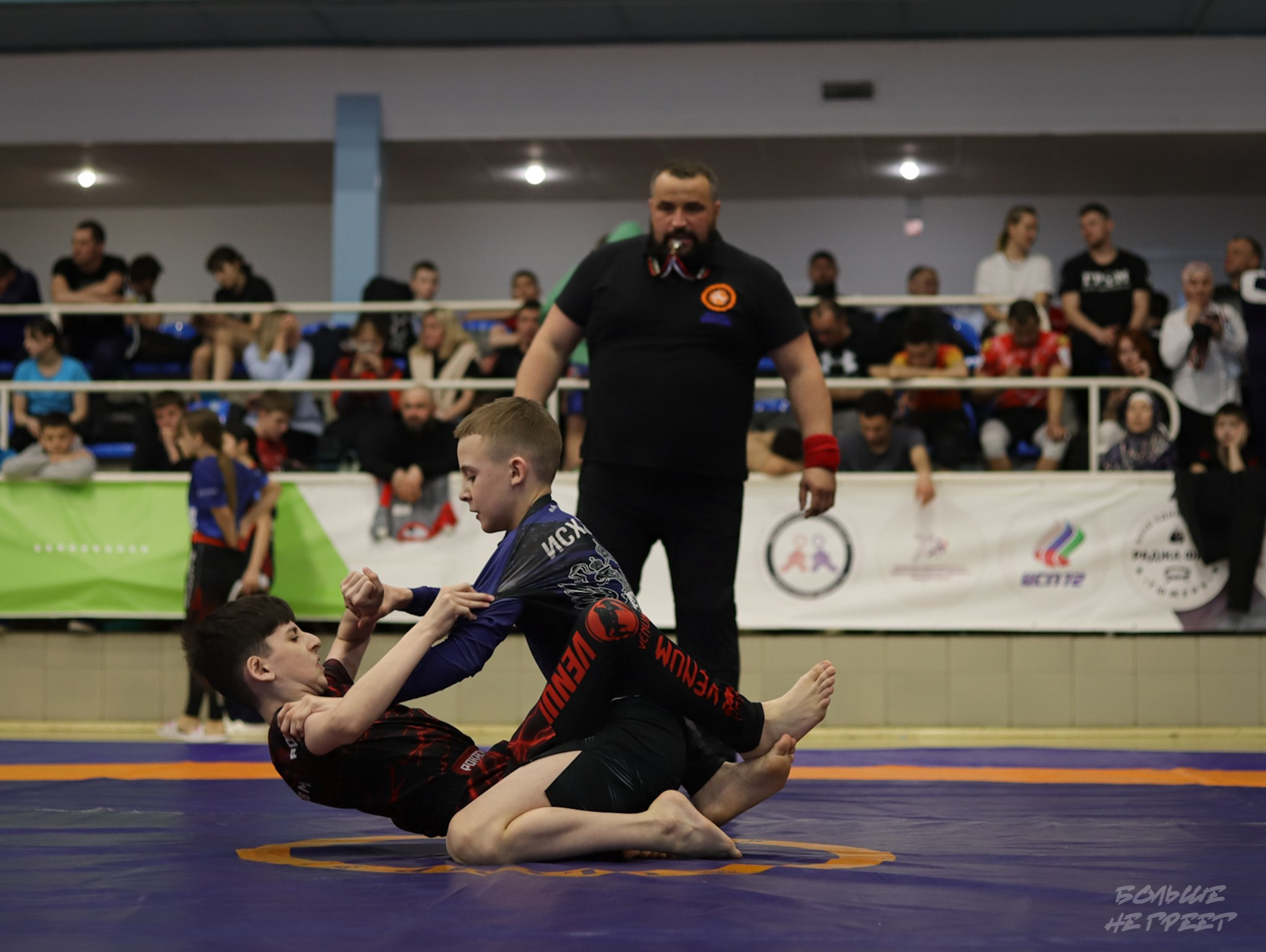 ПЕРВЕНСТВО УРФО ПО СПОРТИВНОЙ БОРЬБЕ ГРЭППЛИНГ И ГРЭППЛИНГ-ГИ. Больше не греет