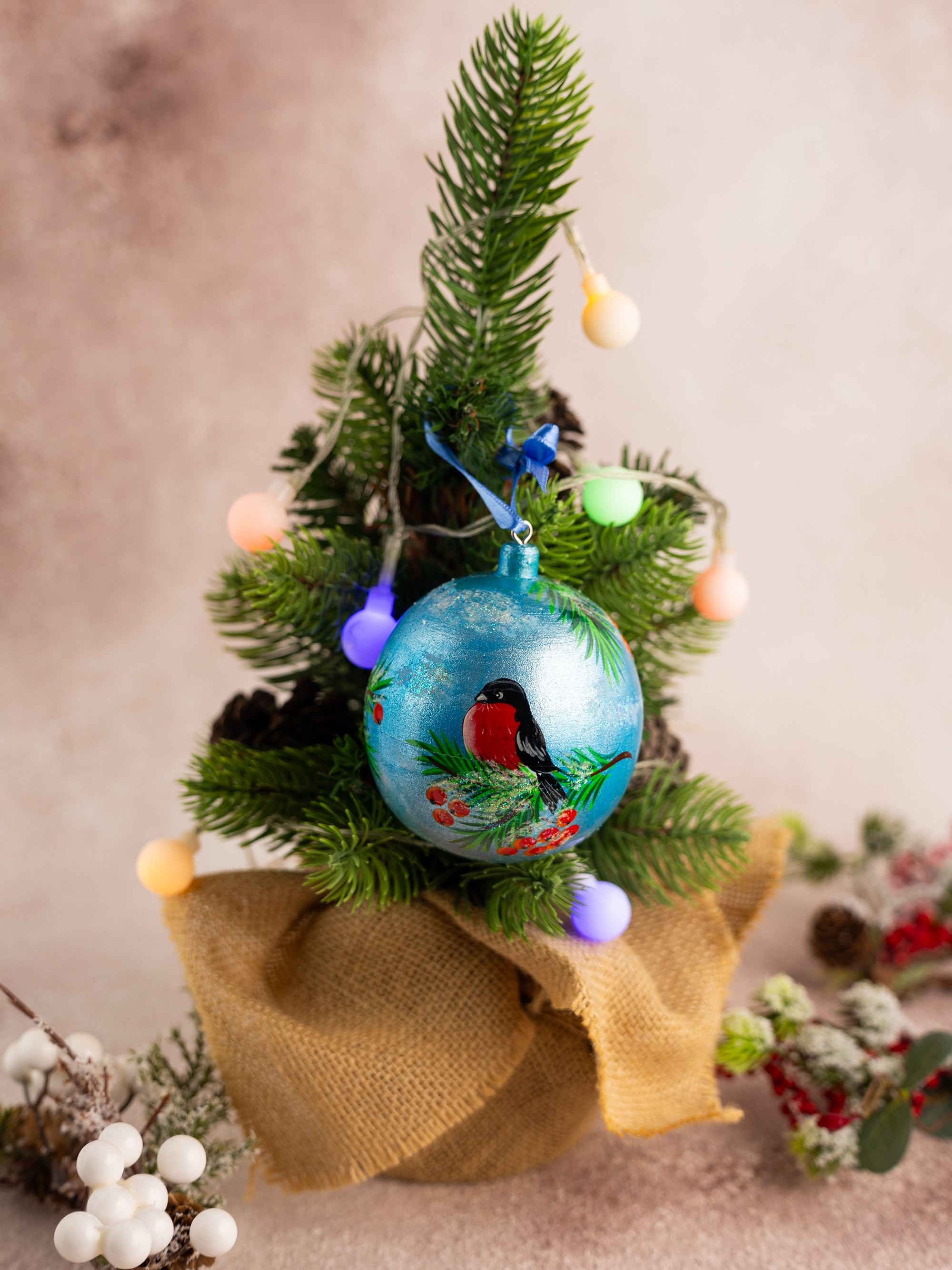 Новогодние шары. Фотостудия T-CUBE