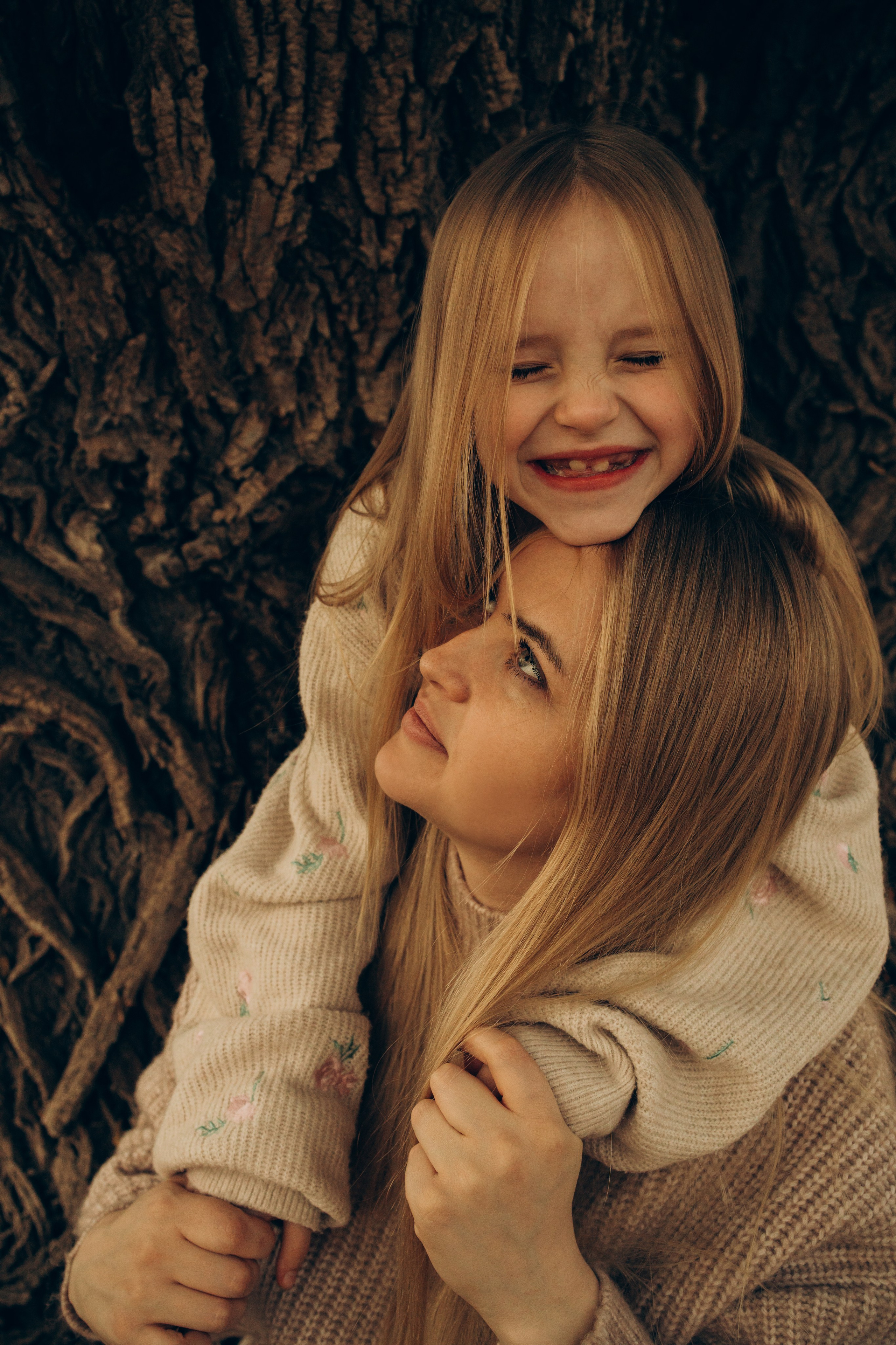 Оксана и София