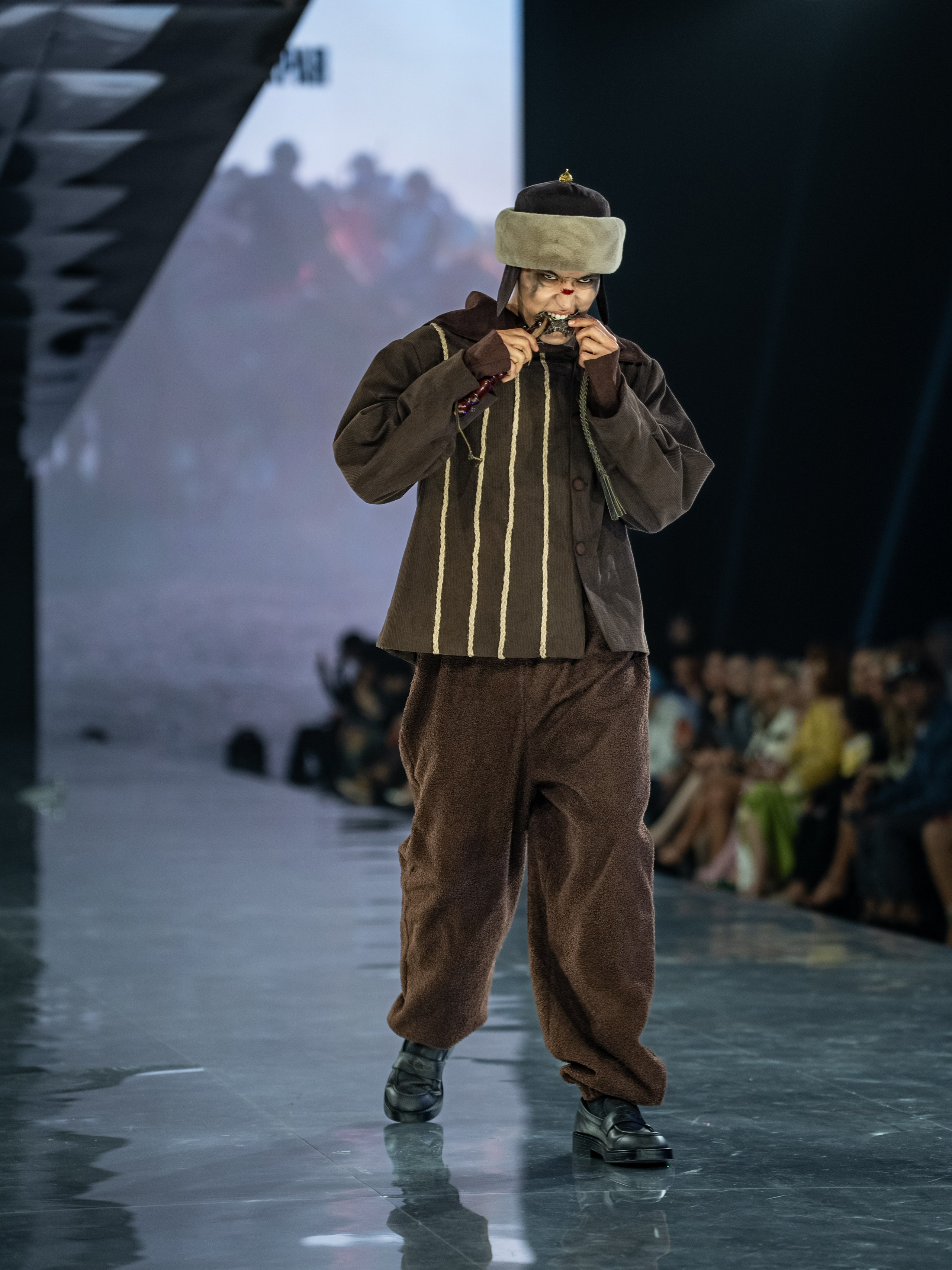 Visa Fashion Week Almaty Pre-Fall 2026 GAZHAIYIP. Сайт Алматинского НЮ АРТ, будуар и фэшн фотографа Дениса Карпенко