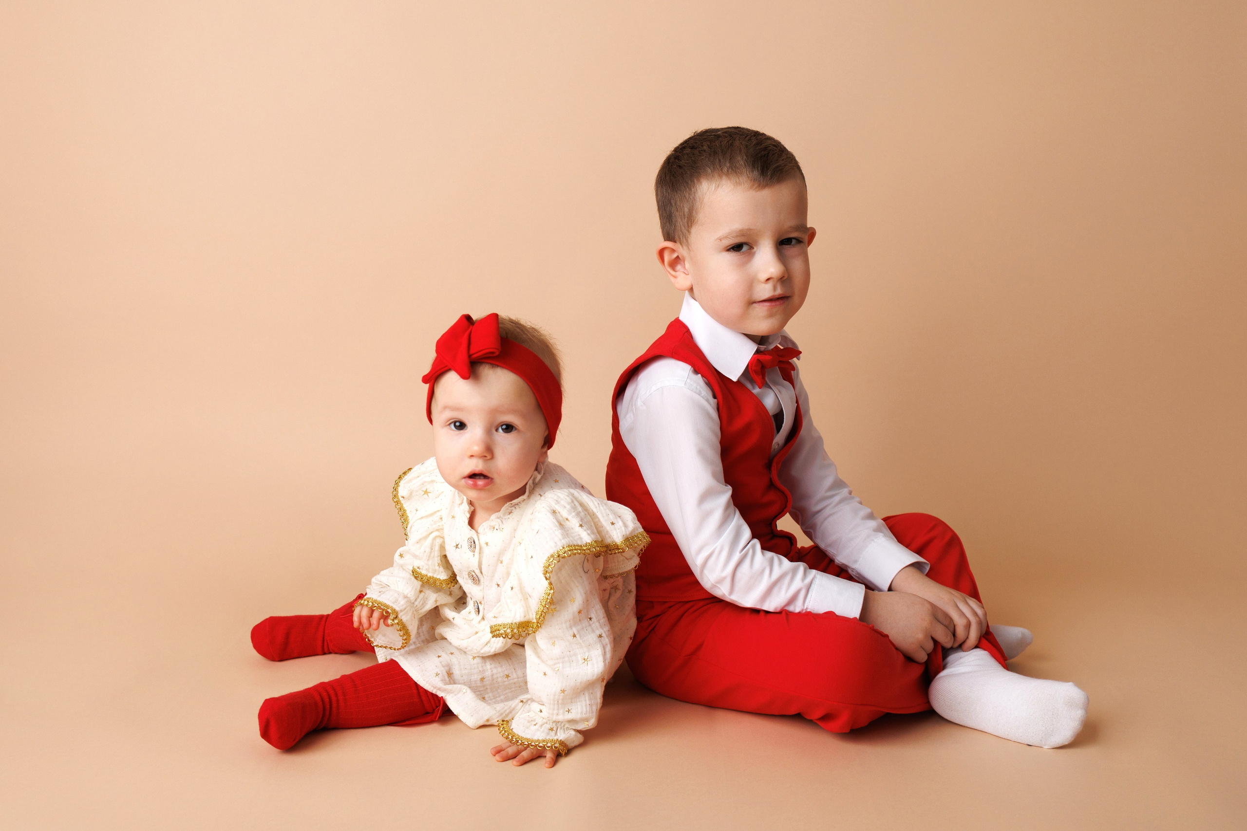 Лена, Никита, Артем и София. Фотограф новорожденный малышей Новосибирск