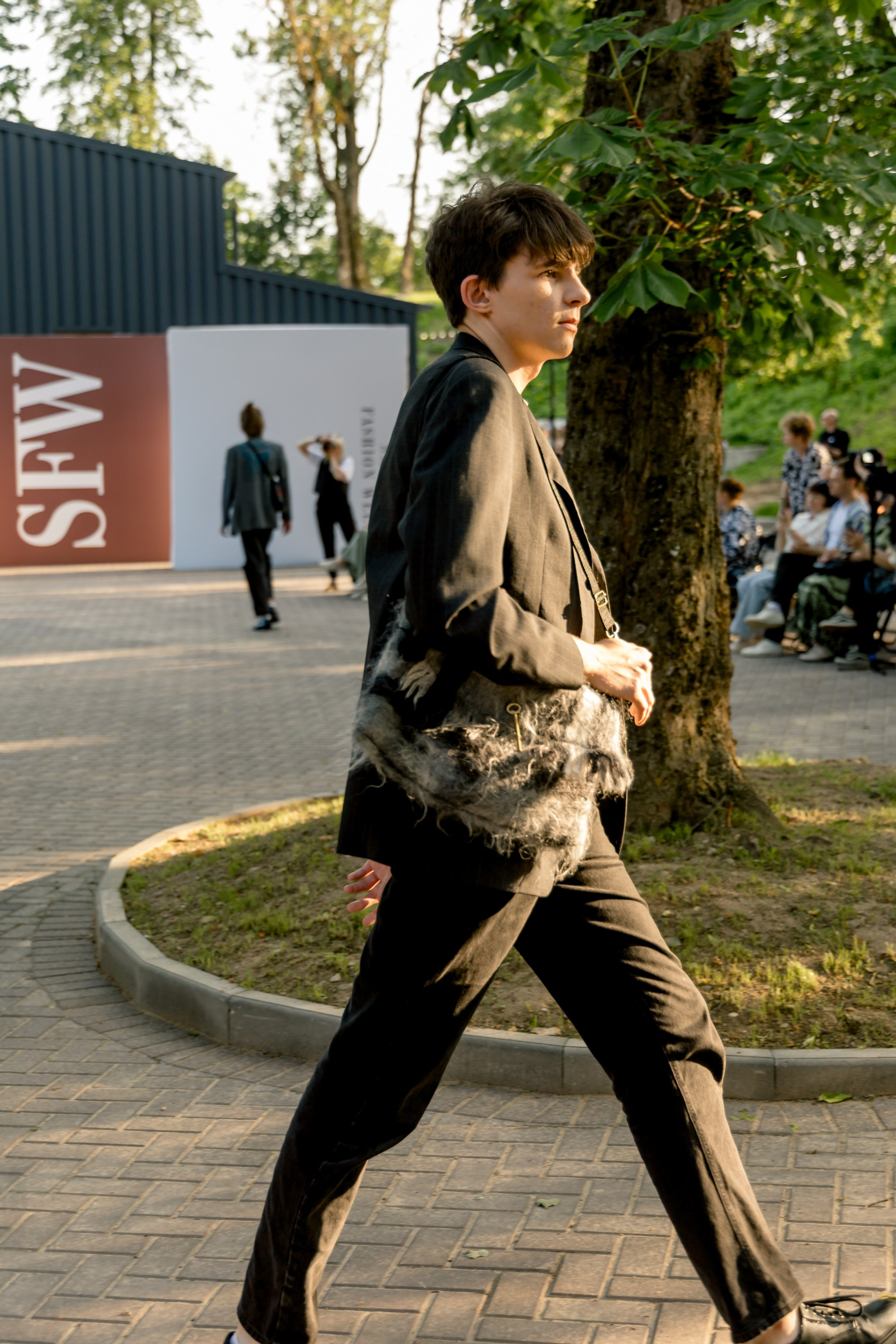 Smolensk Fashion Week 2025_показы_ДЕНЬ 1_ВЕЧЕРНИЙ ПОКАЗ_19:00. Главная