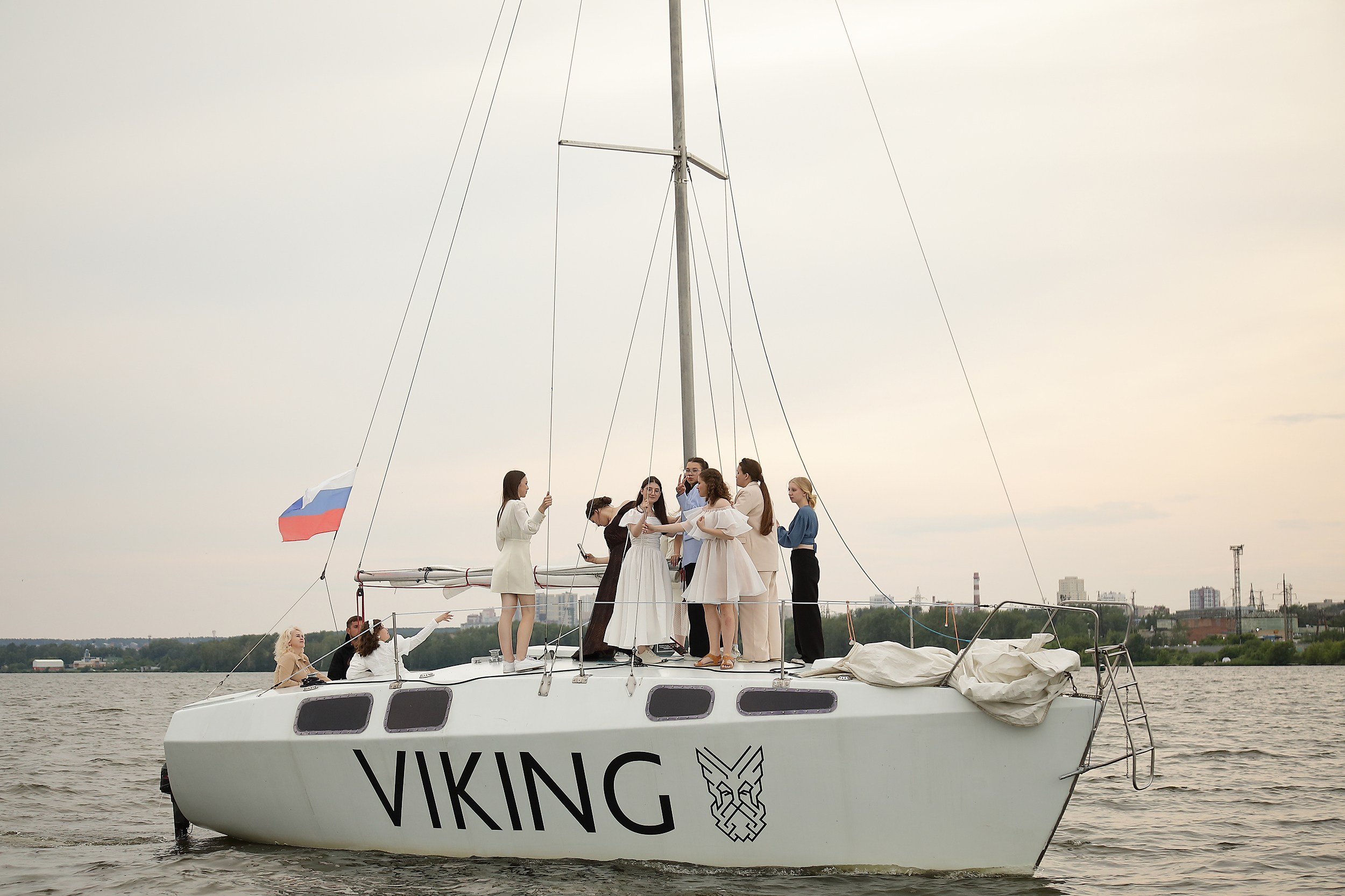 катание на яхтах выпускной вечер