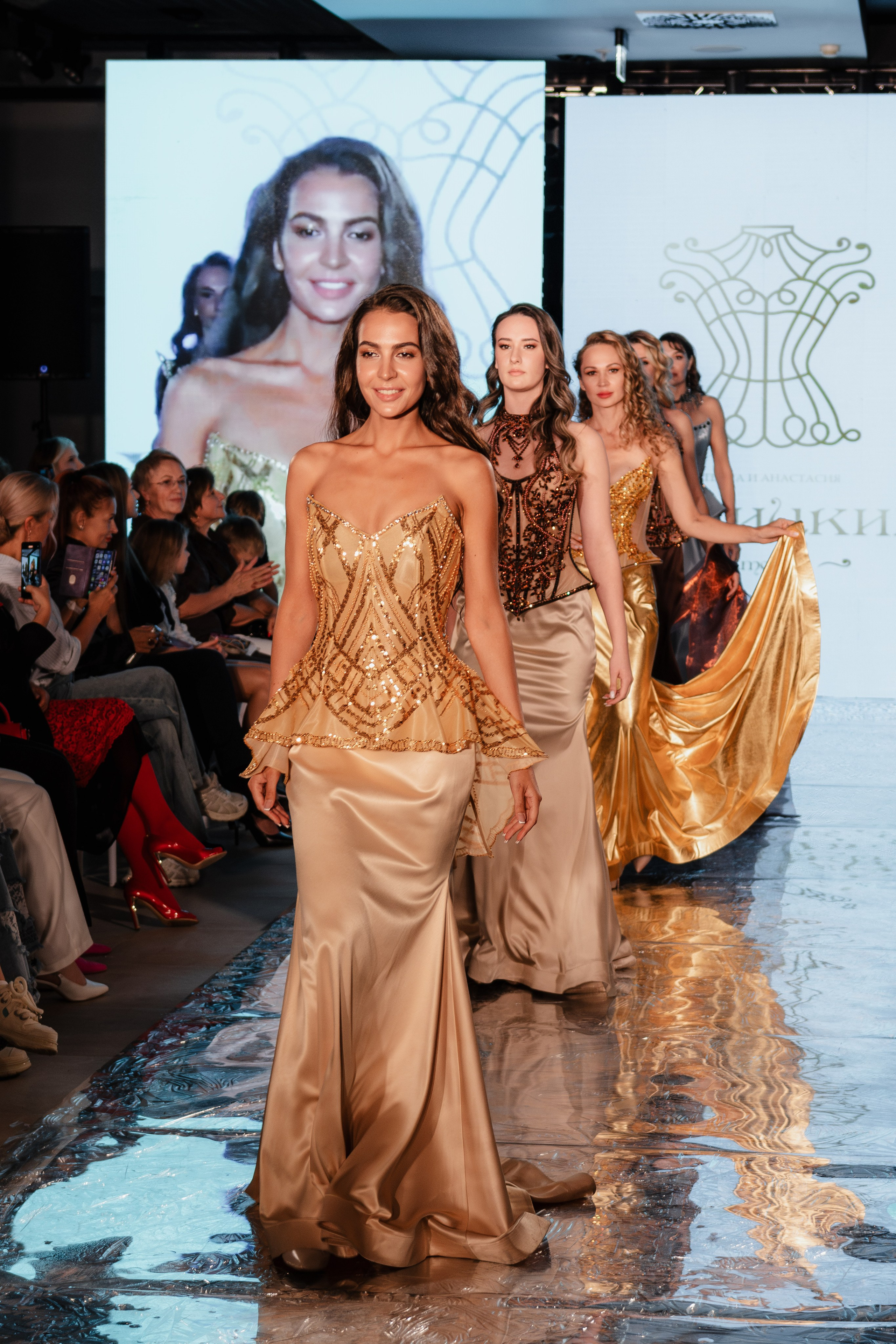 FASHION HOLIDAY 2. Фотограф Владимир Гуцало в Новокузнецке