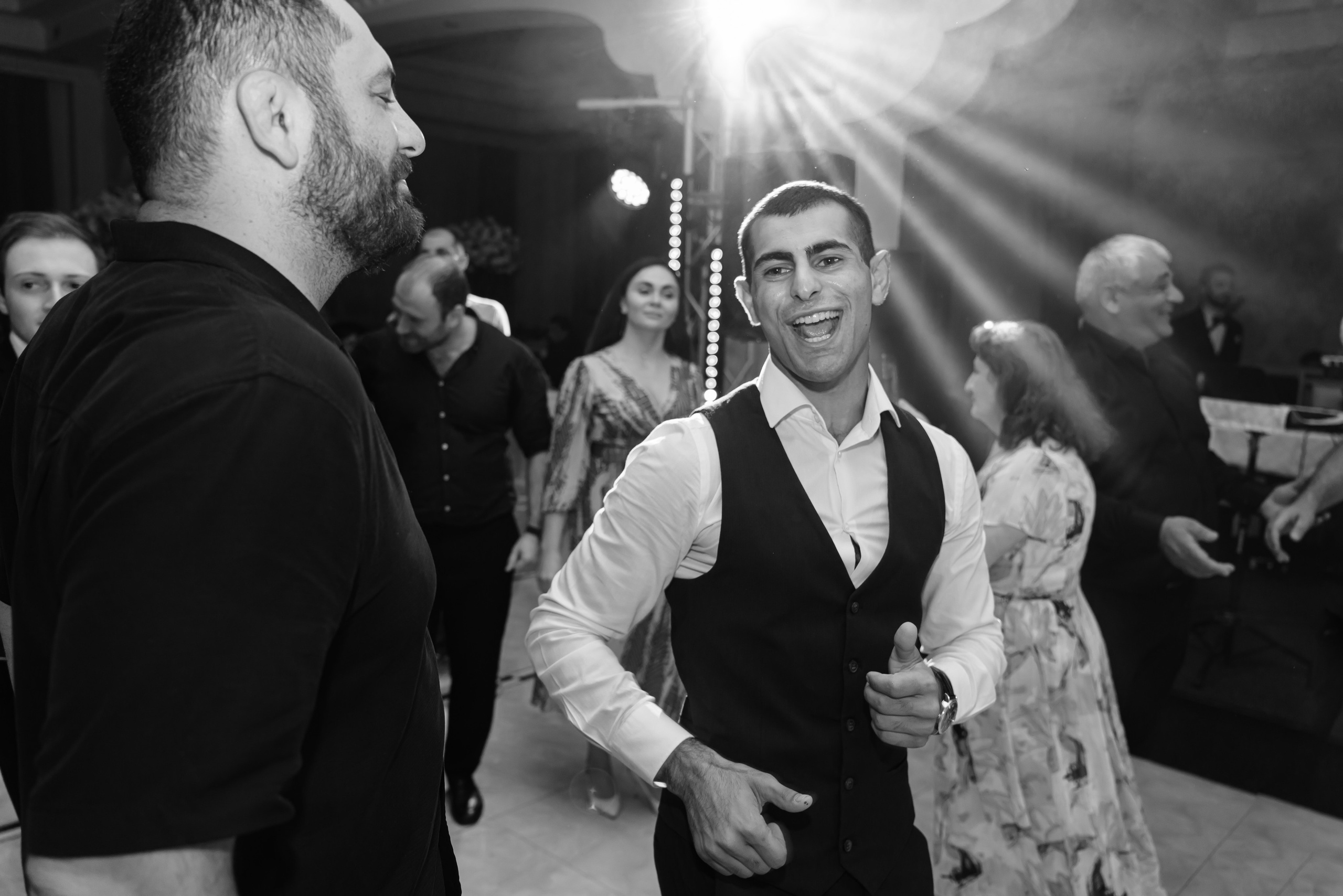 Артем и Лусине. Свадебный фотограф Красноярск Вязьминова Мария