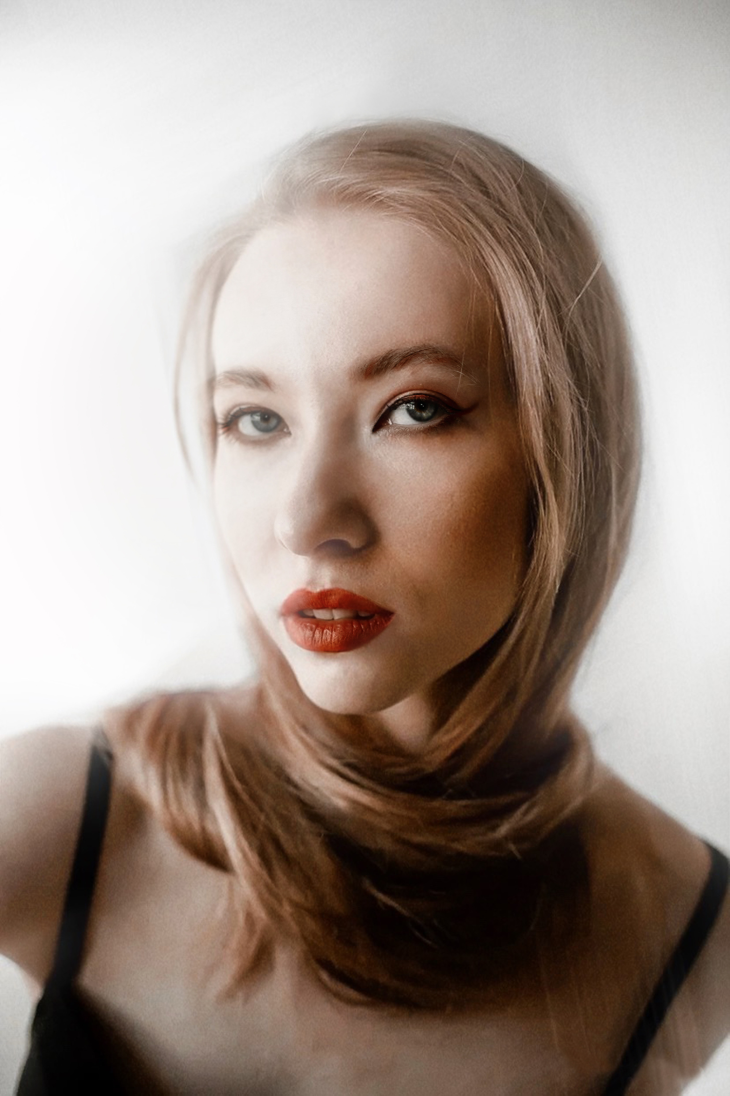 Любовь. RED&WHITE. Фотограф