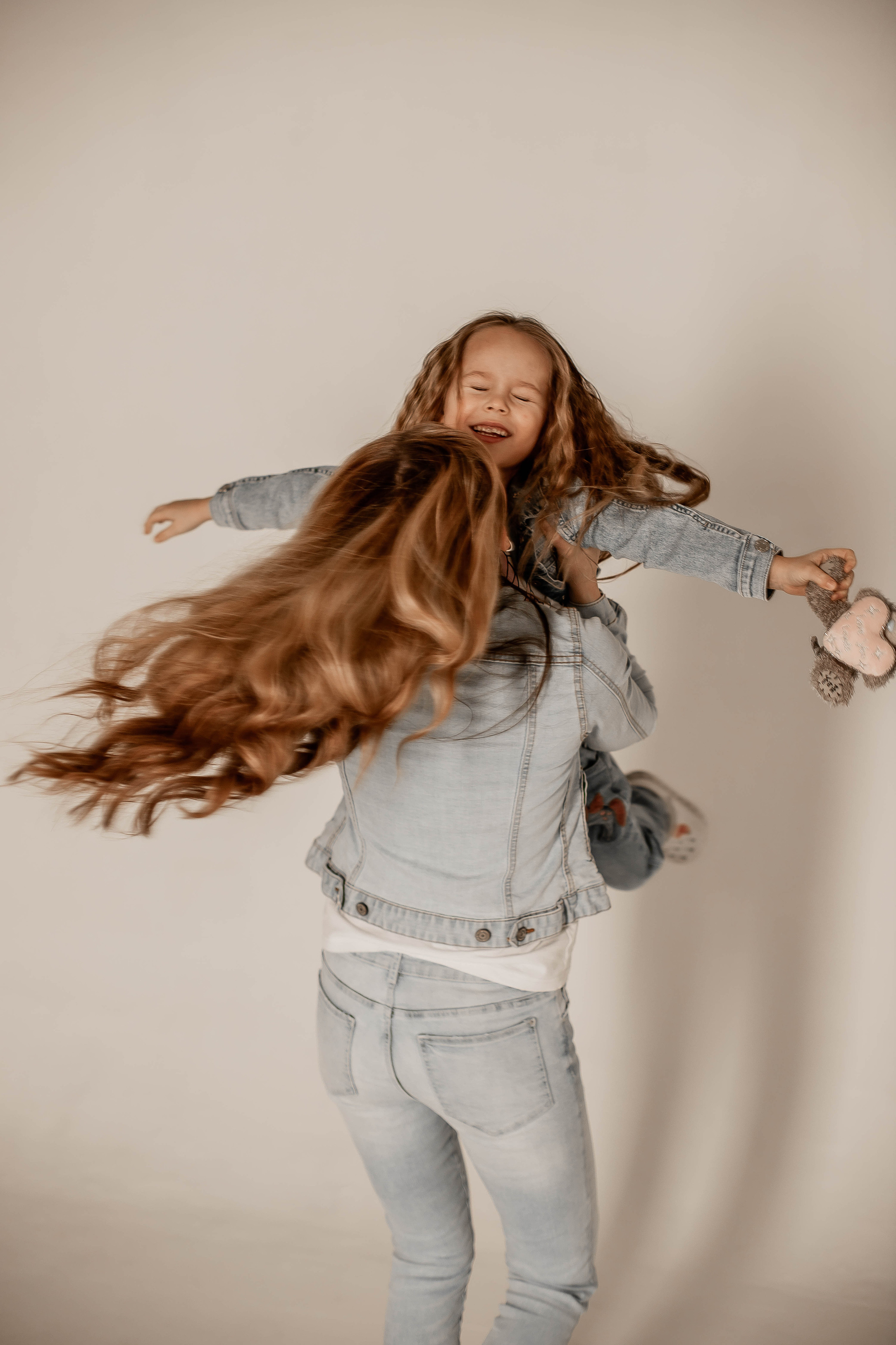 Лиза и Ева. Фотограф