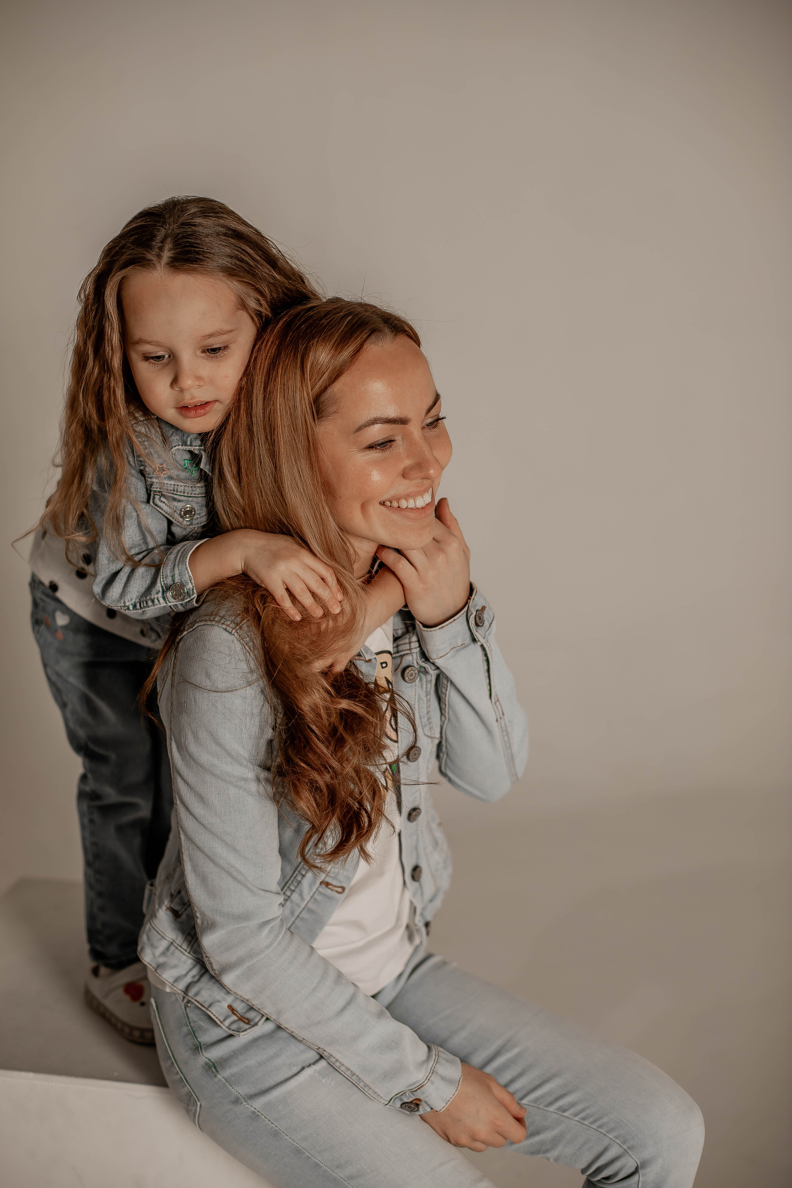 Лиза и Ева. Фотограф