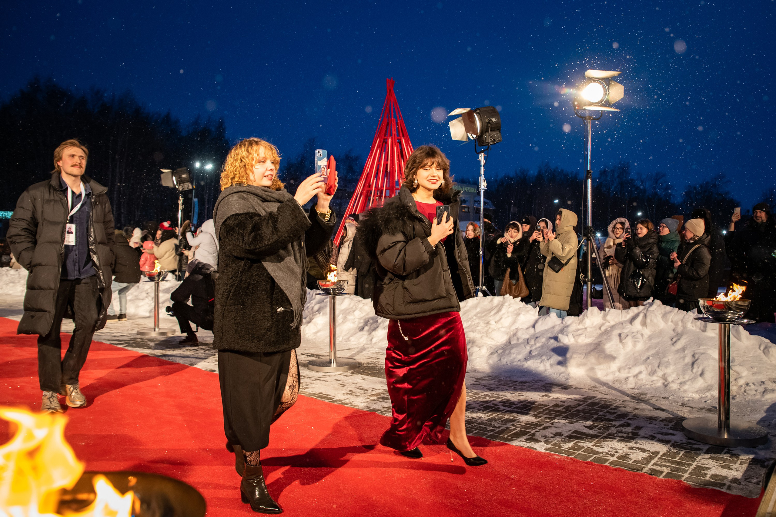 XXIII Международный фестиваль кинематографических дебютов «Дух огня». Фотограф в Ханты-Мансийске Евгений Жуланов