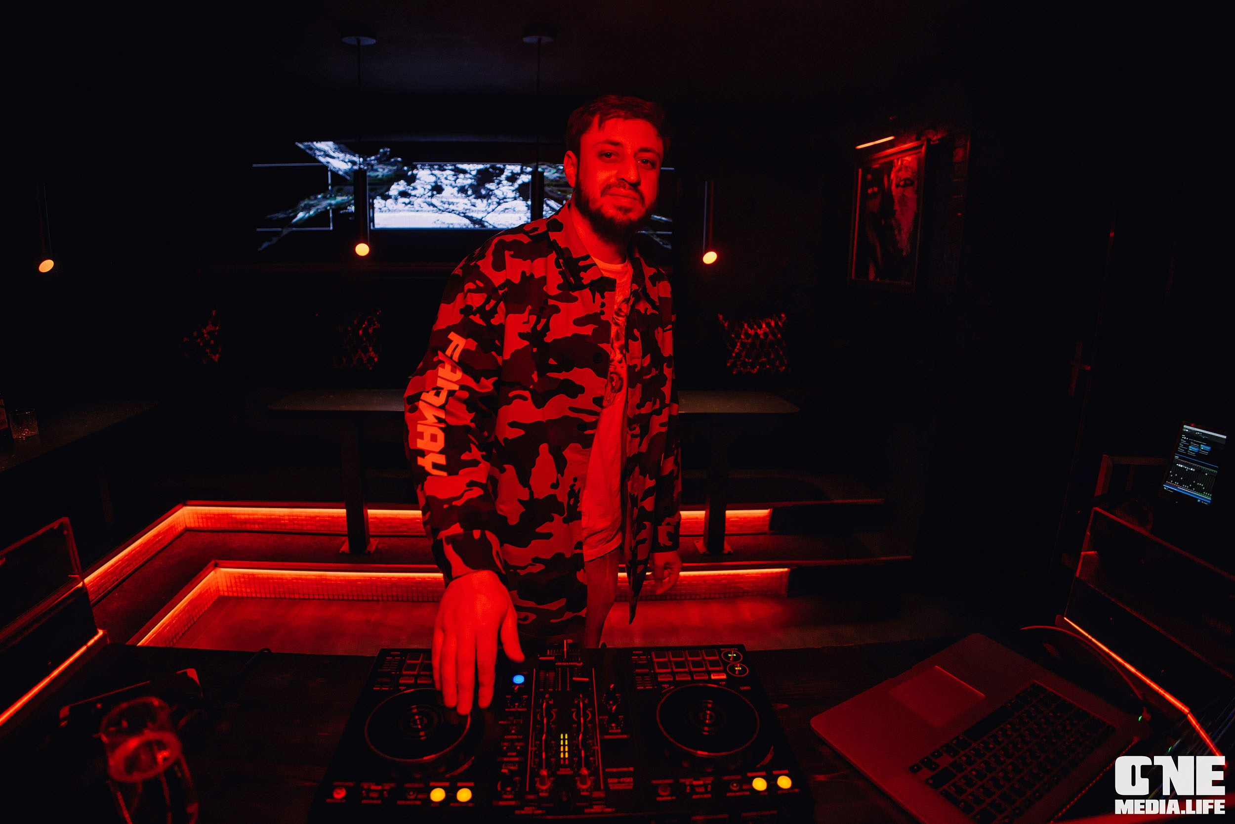 Фоторепортаж из бара Secret. One Media Life: фоторепортажи, фотоотчеты с мероприятий и заведений