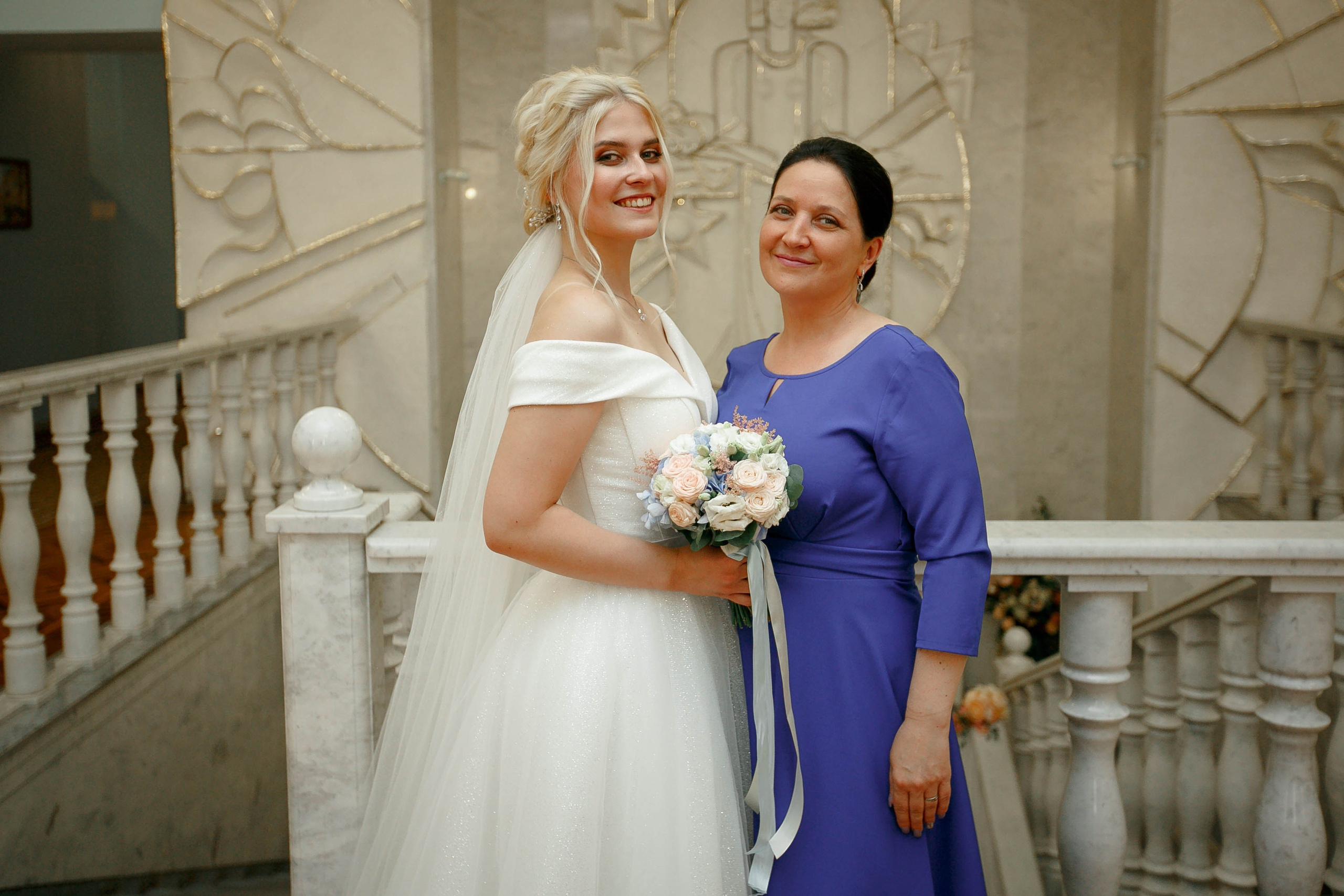 Загс и фотопрогулка. Ваш репортажный фотограф Артемий Антонов