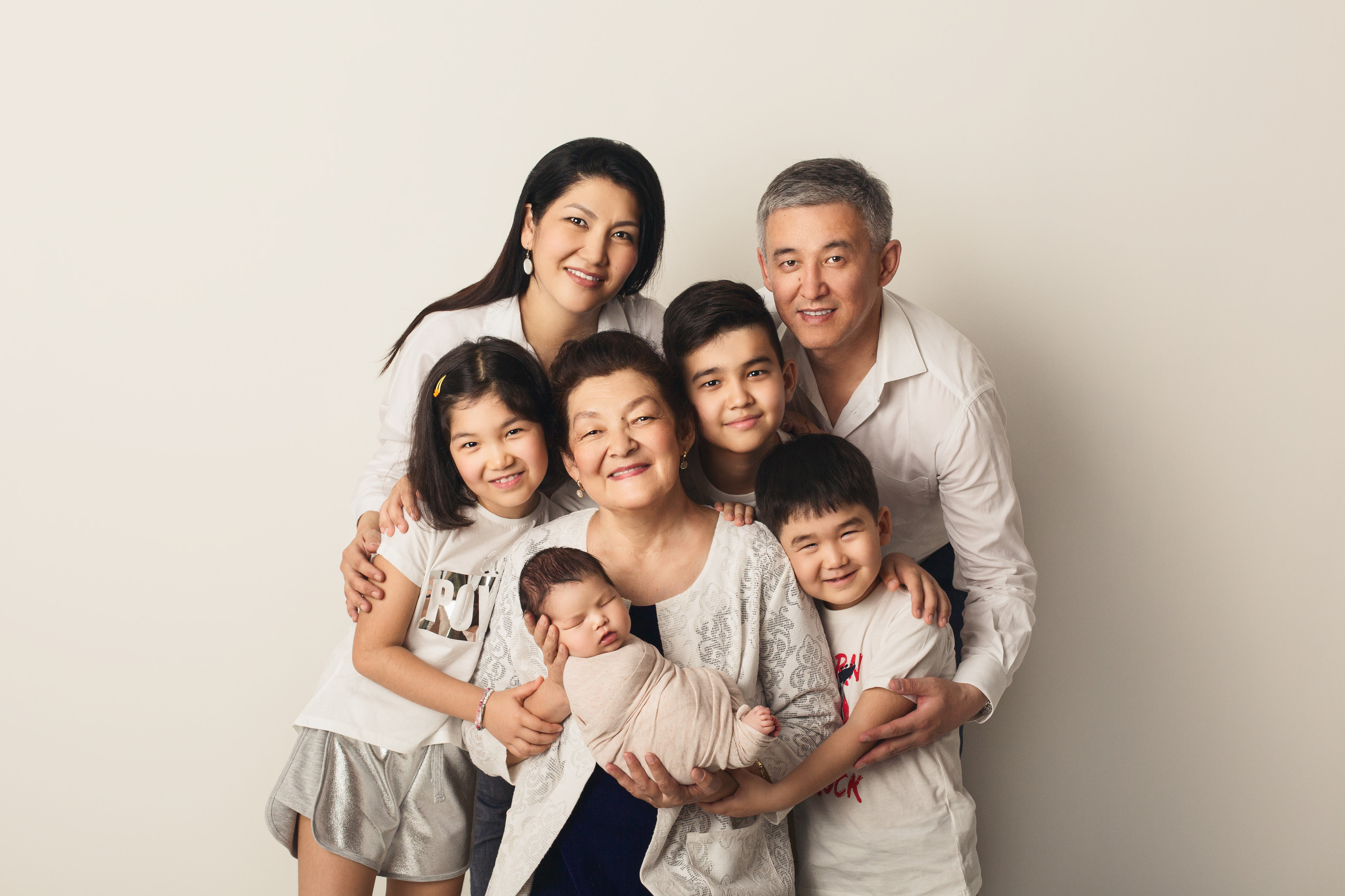 Семья. Фотограф беременности, новорождённых и деток до года в Актау