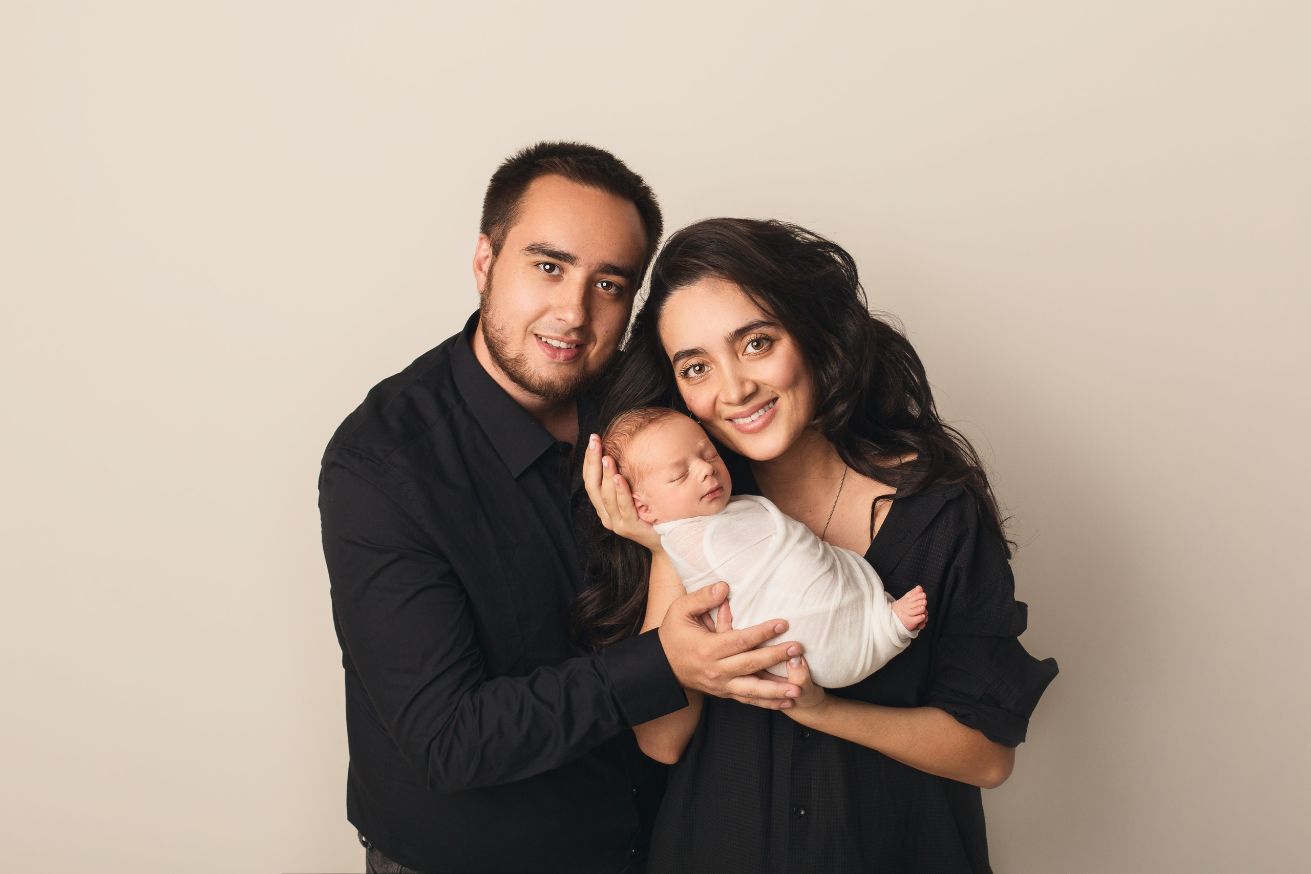 Семья. Фотограф беременности, новорождённых и деток до года в Актау