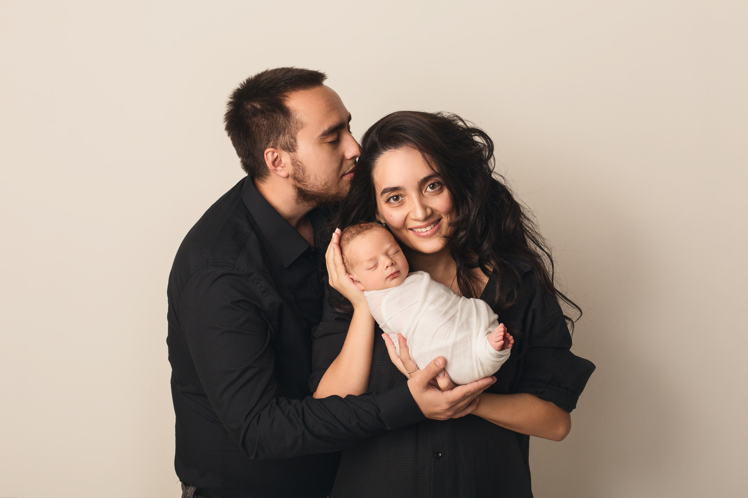 Семья. Фотограф беременности, новорождённых и деток до года в Актау