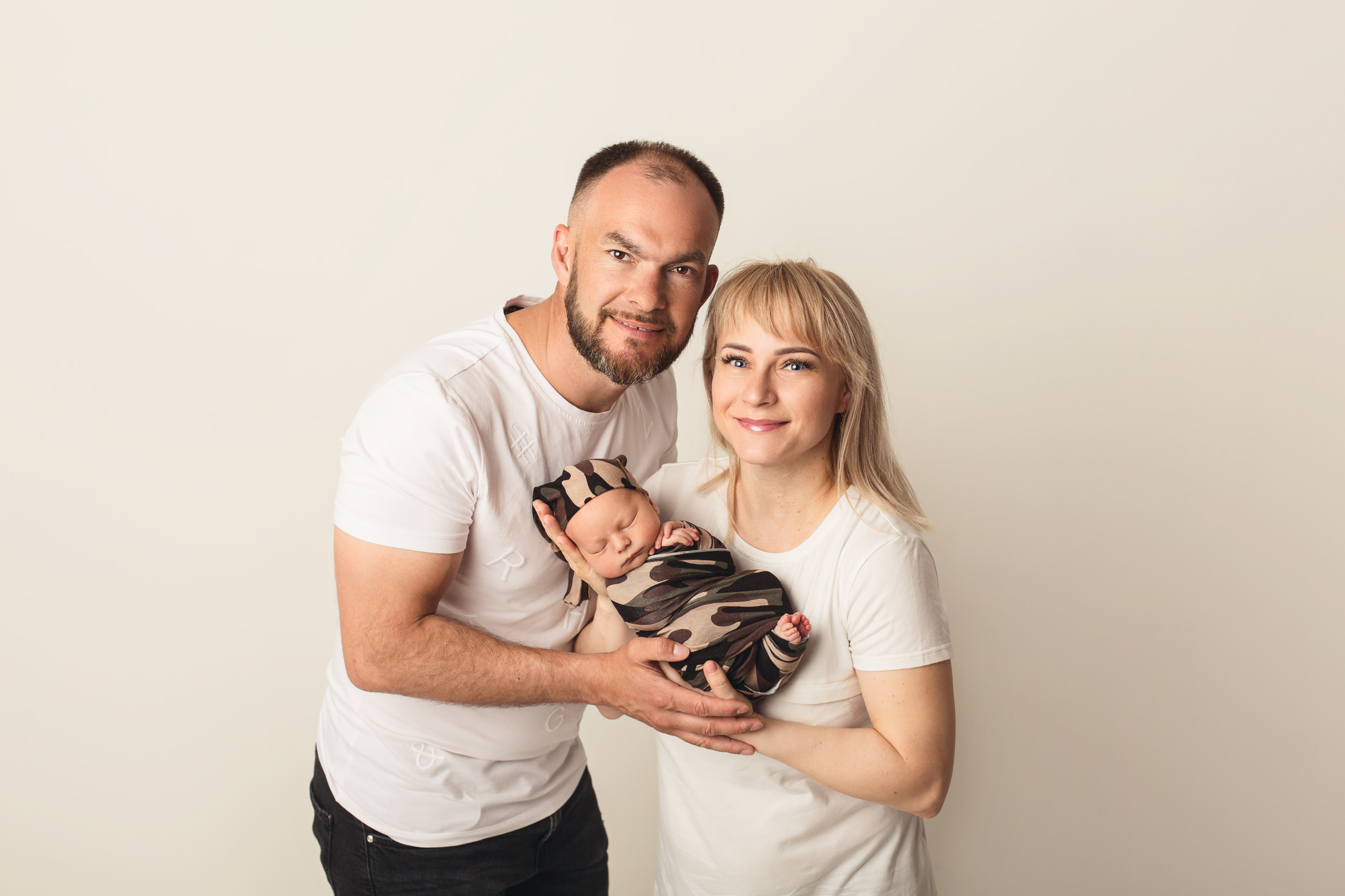 Семья. Фотограф беременности, новорождённых и деток до года в Актау