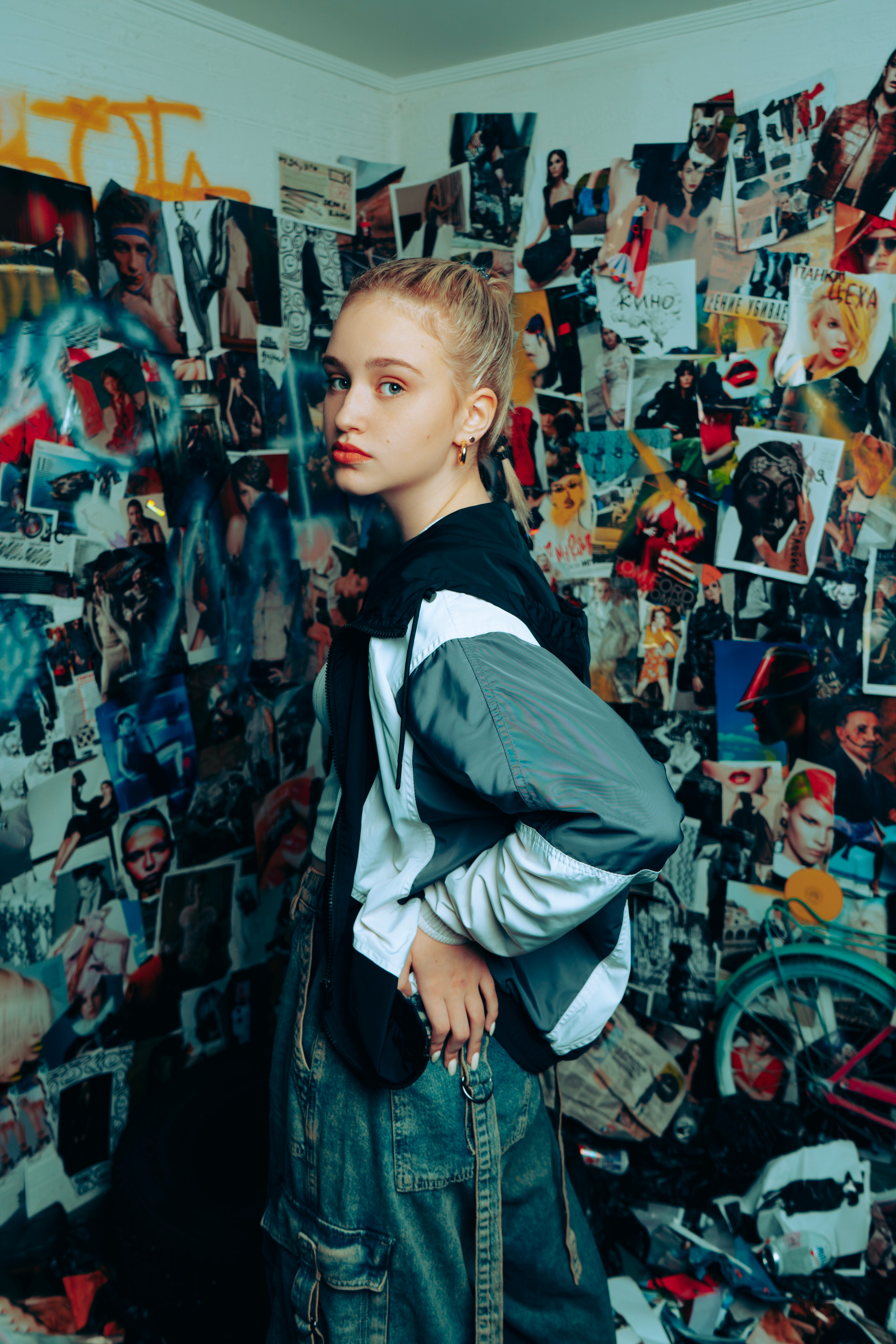 Graduation album of the film school. TENZO | Creative Producer / Art Director