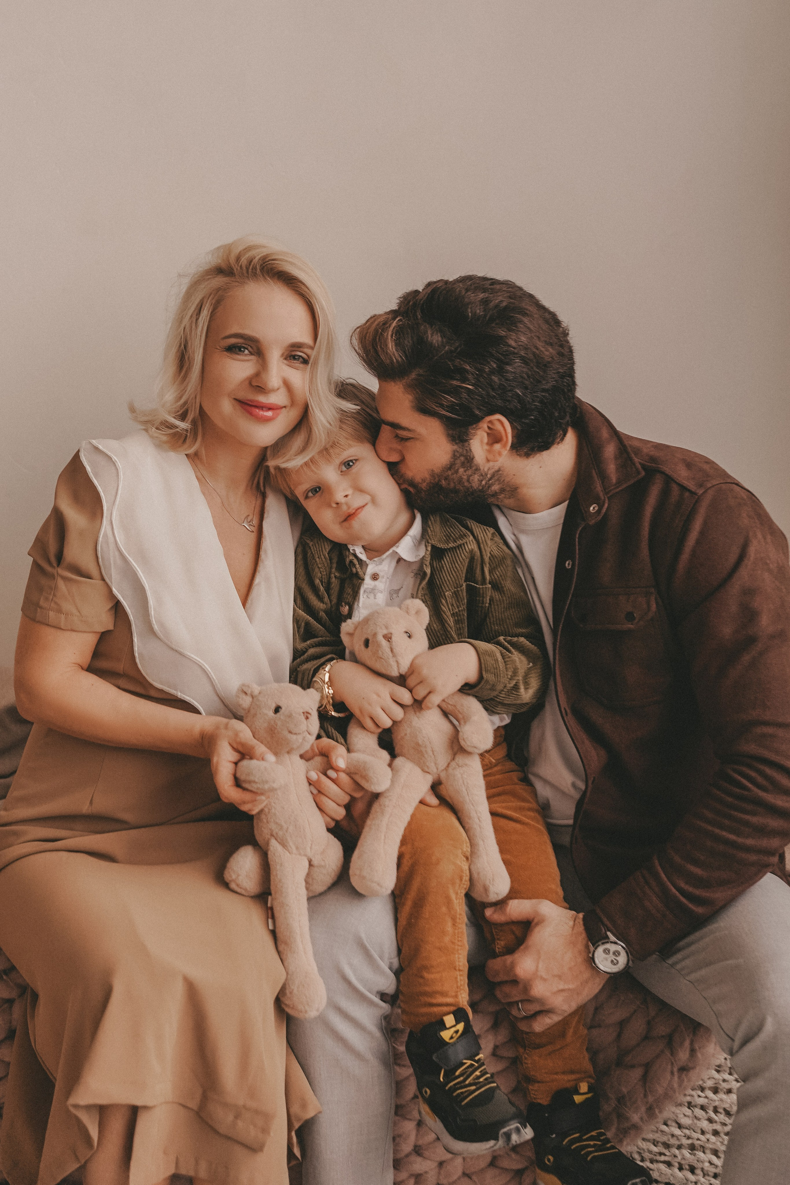 Семейные фотосессии в студии. Семейный фотограф в Тольятти Екатерина Невзорова