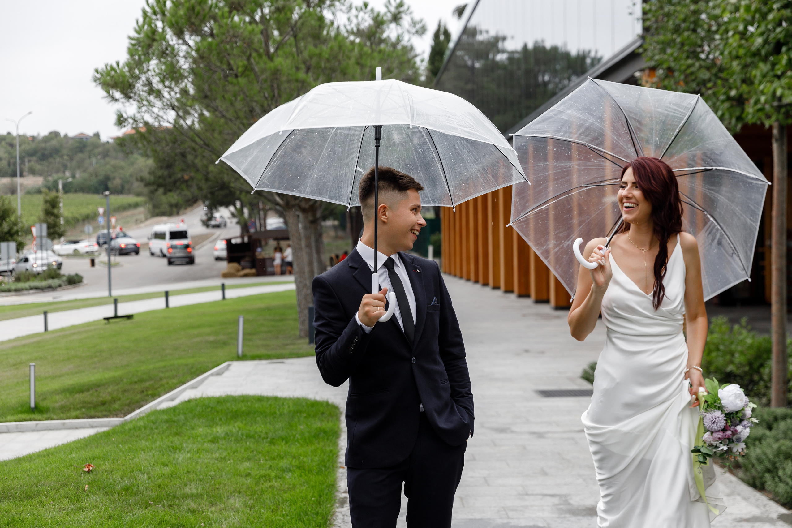 Прогулка под дождем. Анонс свадьбы Русланы и Евгения. Свадебный фотограф в Крыму и Севастополе Ольга Баскакова