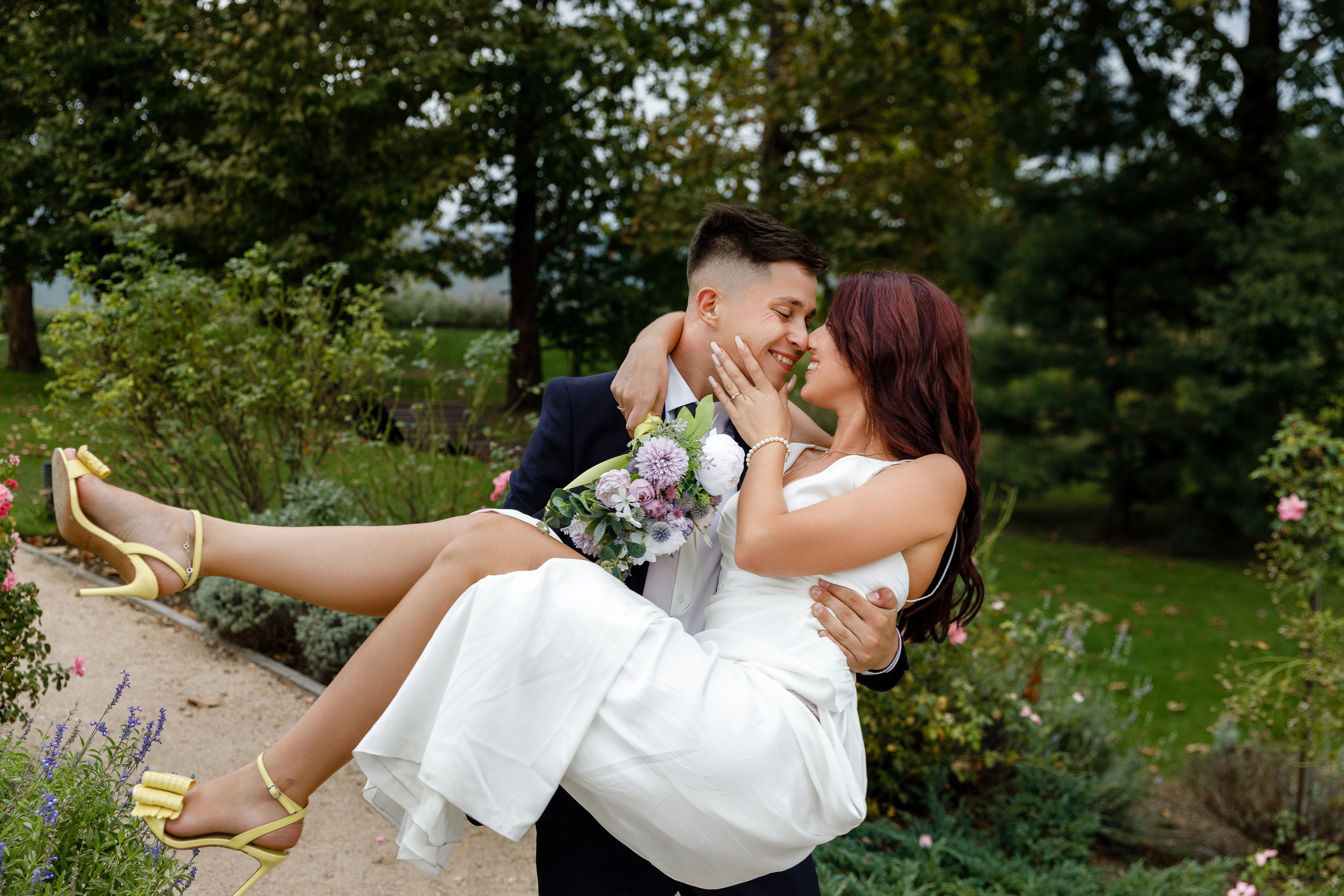 Прогулка под дождем. Анонс свадьбы Русланы и Евгения. Свадебный фотограф в Крыму и Севастополе Ольга Баскакова