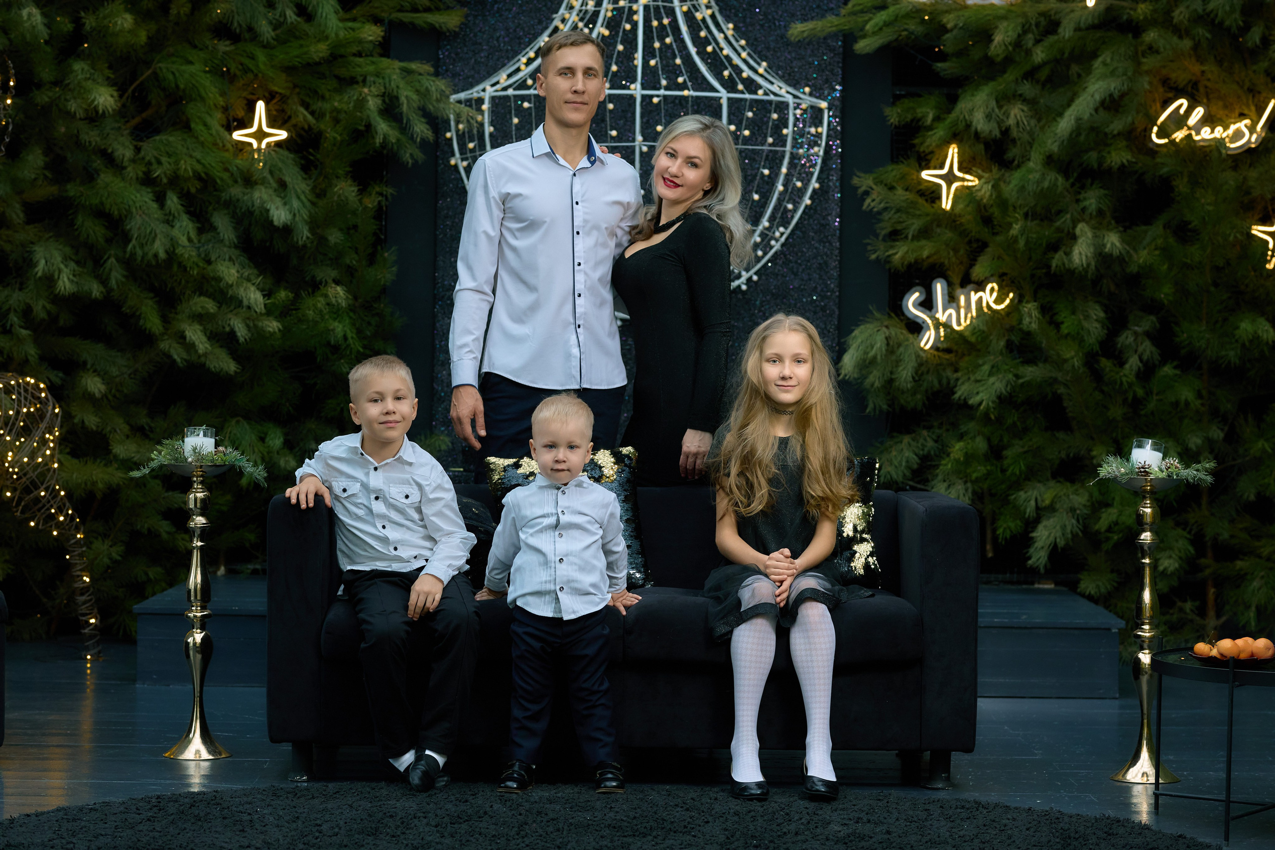 Семейная студийная новогодняя фотосессия. Владимир Суздалов (ProMaXe) — Портретный фотограф, тематические фотосессии в Чебоксарах