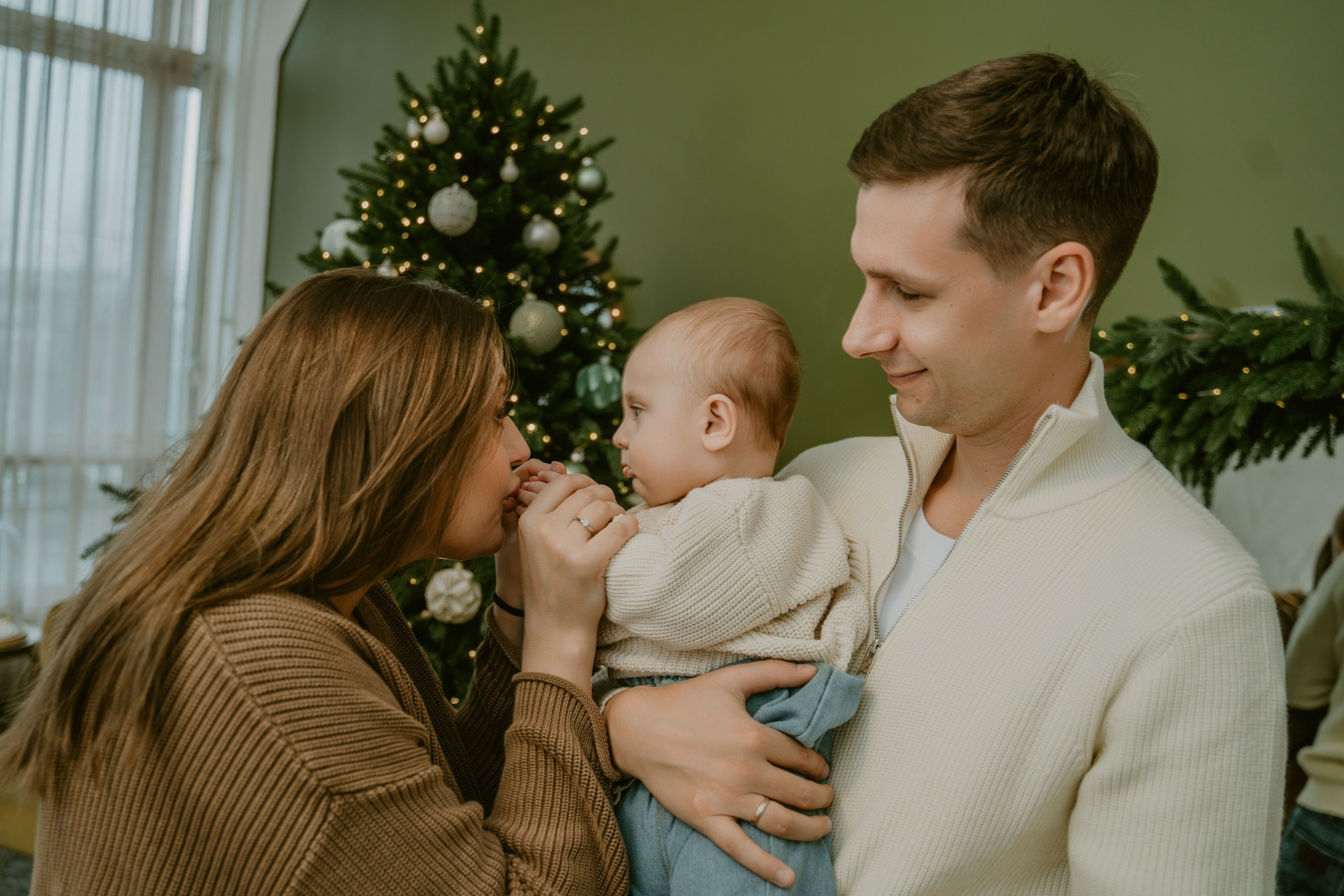 Семейная фотосессия в студии. Свадебный фотограф в Дмитрове
