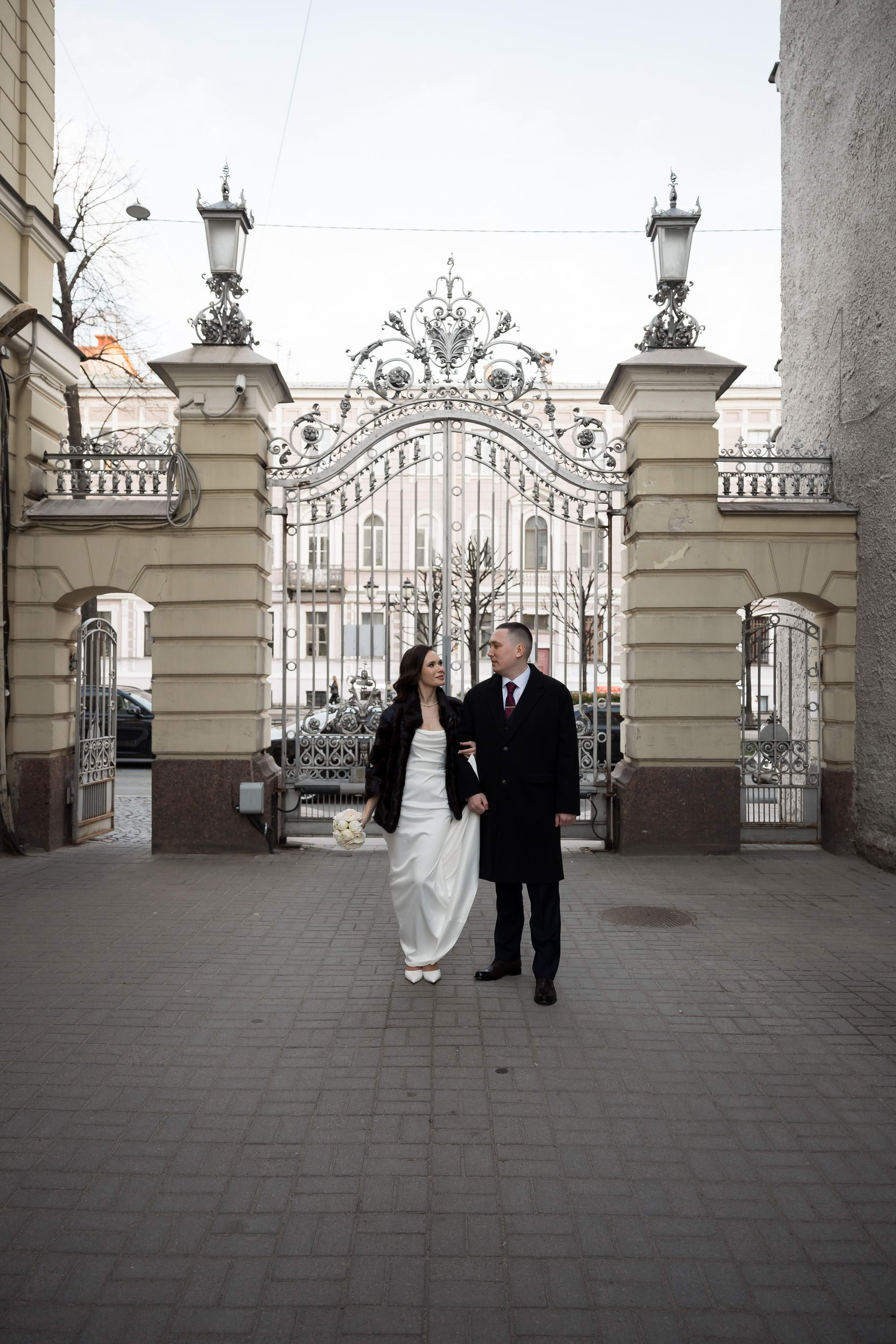 Свадебная фотосессия на Фурштатской. Свадебный фотограф Игорь Брундасов 8PHOTO на свадьбу венчание загс СПб