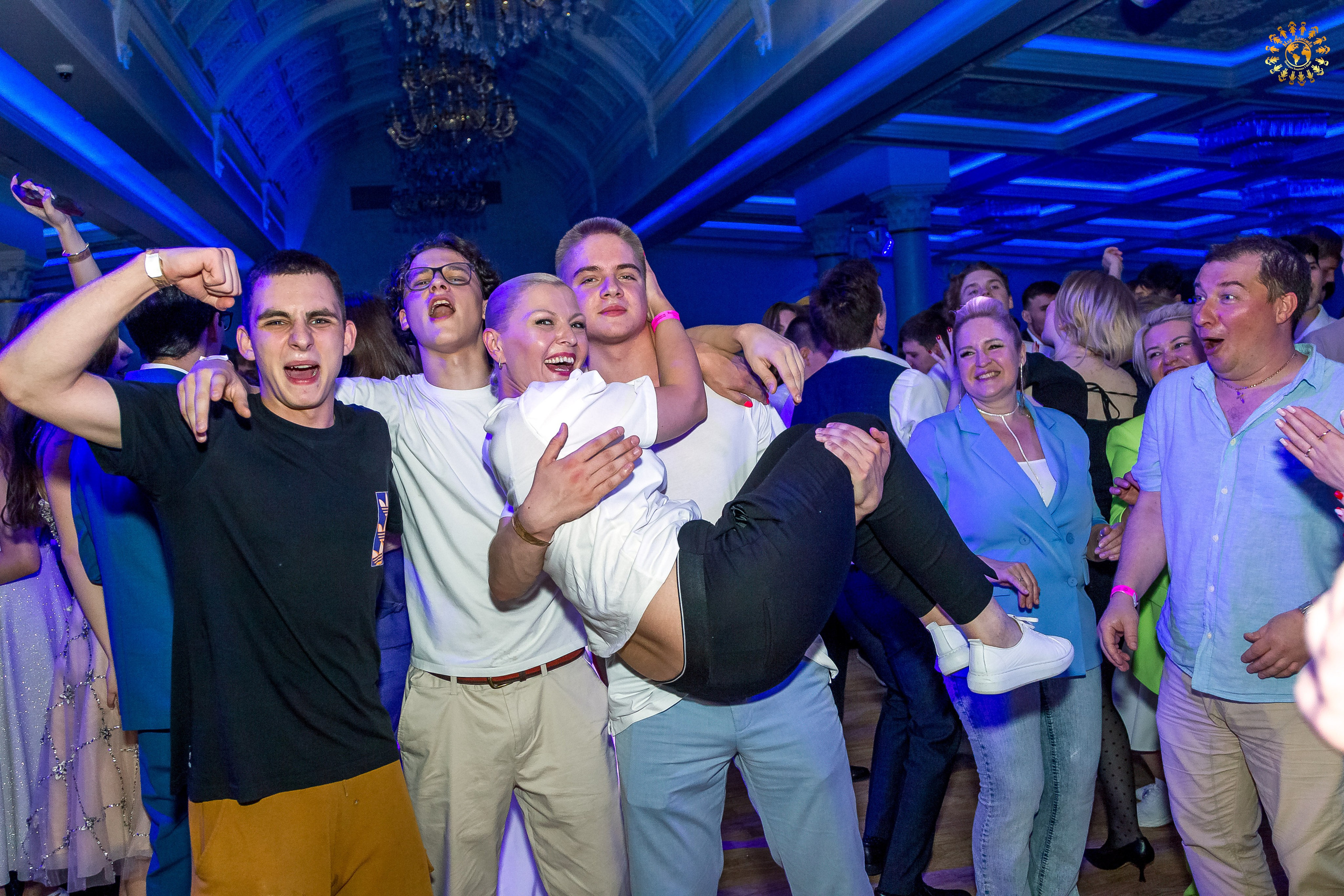 Выпускной 2023 (11-е классы) Triumph City Hall Москва. Репортажная съемка в Москве и области. Анималистика