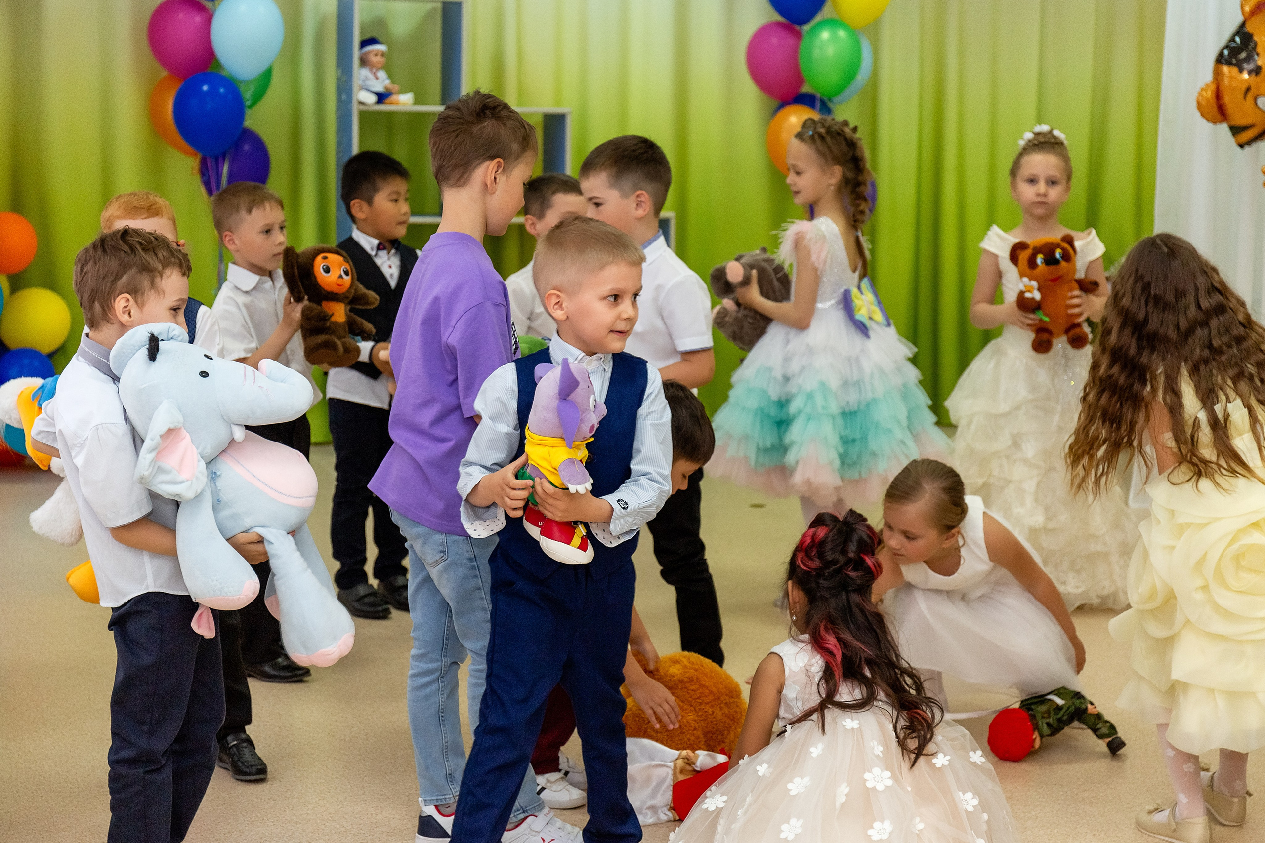 Выпускной. Детский сад «Тигрёнок». Стильный выпускной альбом Владивосток фотограф Вероника Мигачева