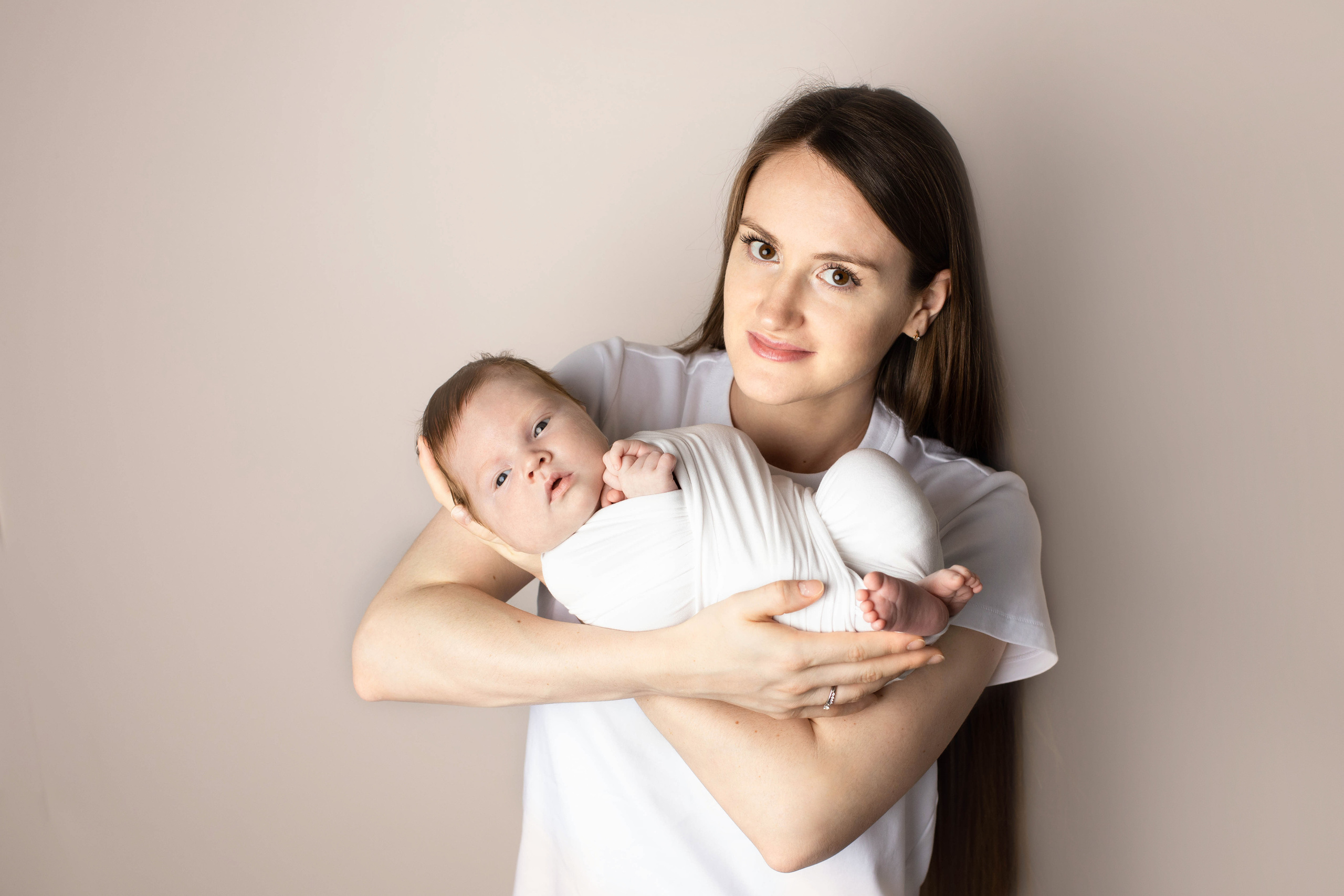 Портфолио Семья - Фотограф новорожденных: моменты счастья и связи. Фотограф новорожденных: волшебные моменты первых дней жизни