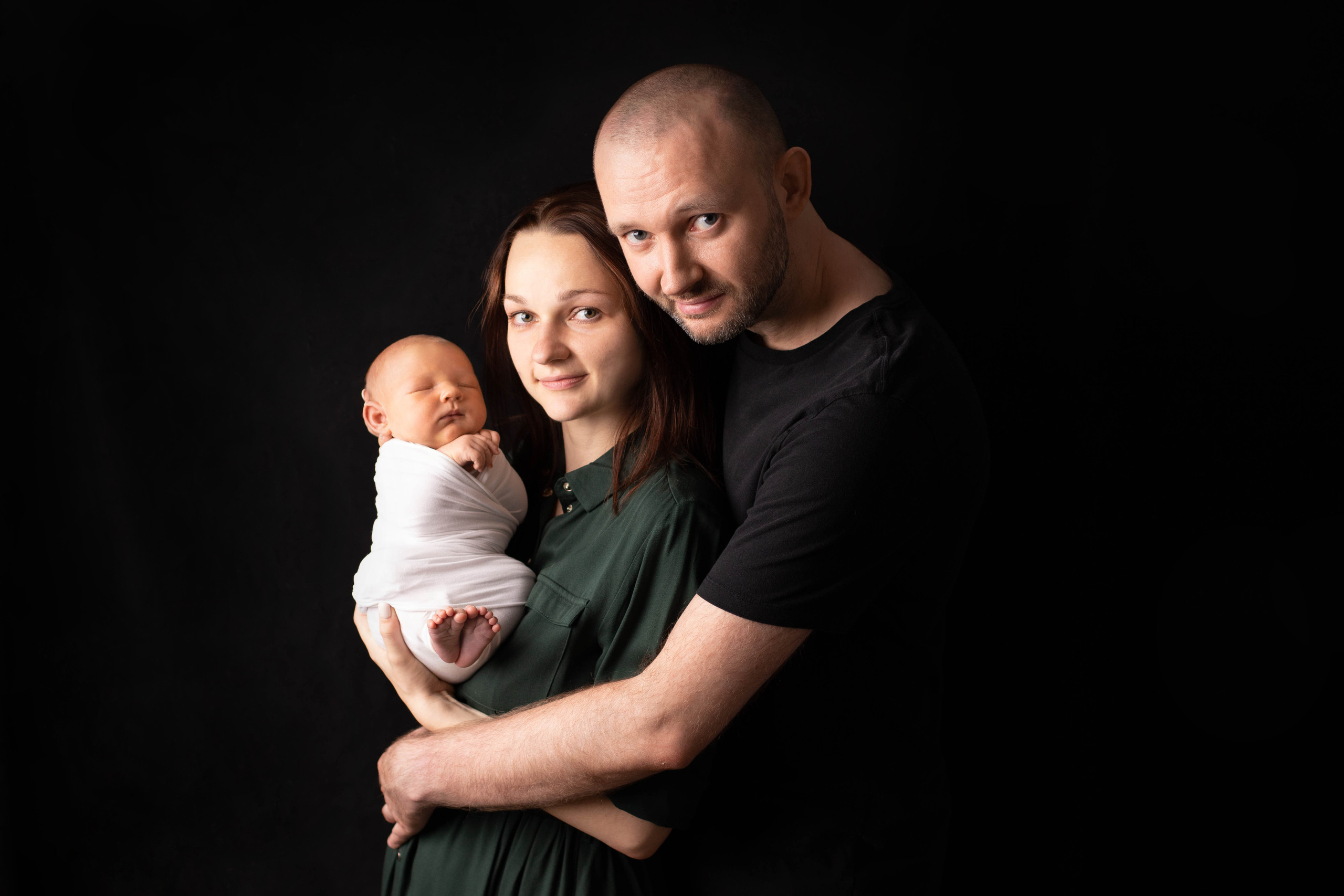 Портфолио Семья - Фотограф новорожденных: моменты счастья и связи. Фотограф новорожденных: волшебные моменты первых дней жизни