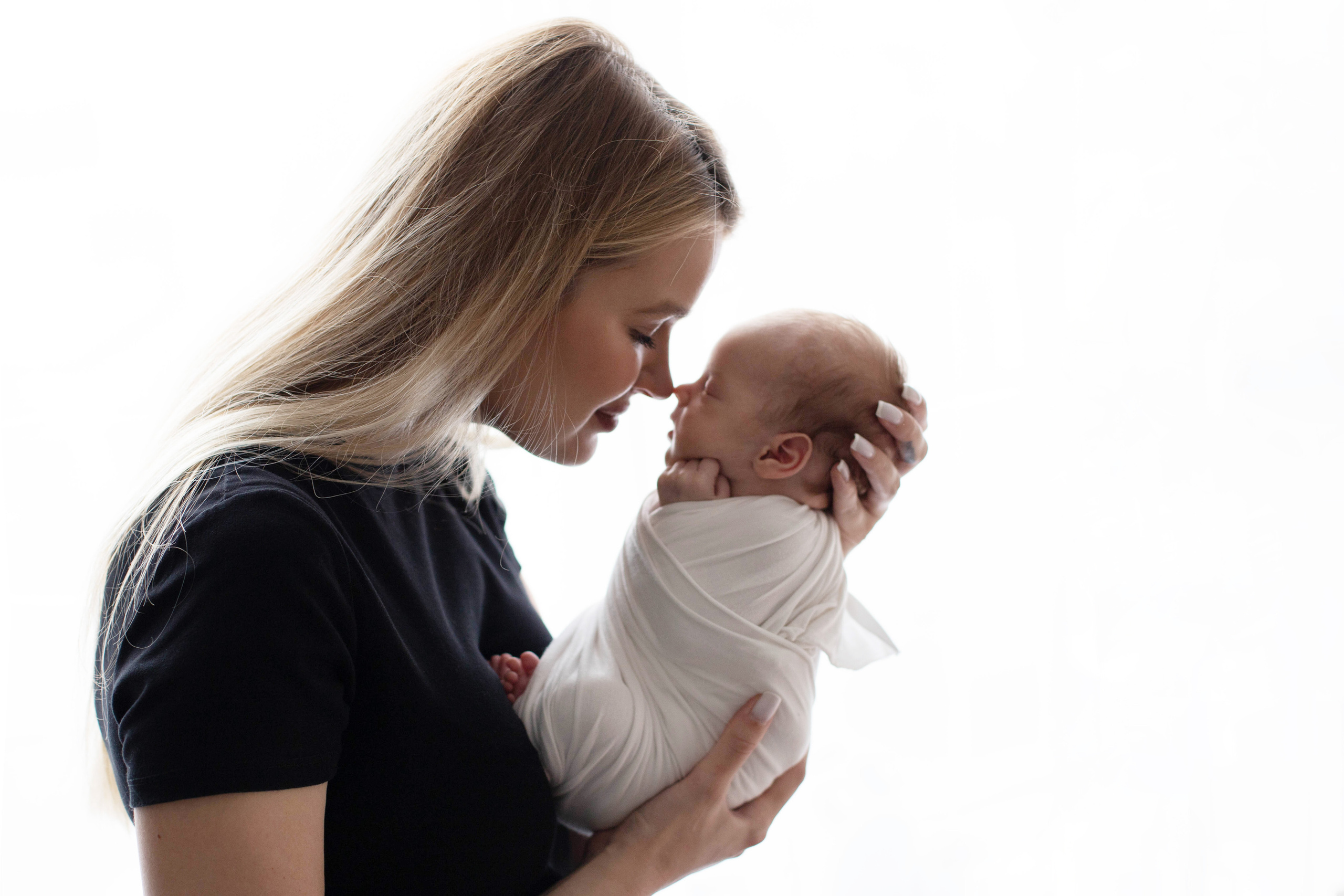 Портфолио Семья - Фотограф новорожденных: моменты счастья и связи. Фотограф новорожденных: волшебные моменты первых дней жизни