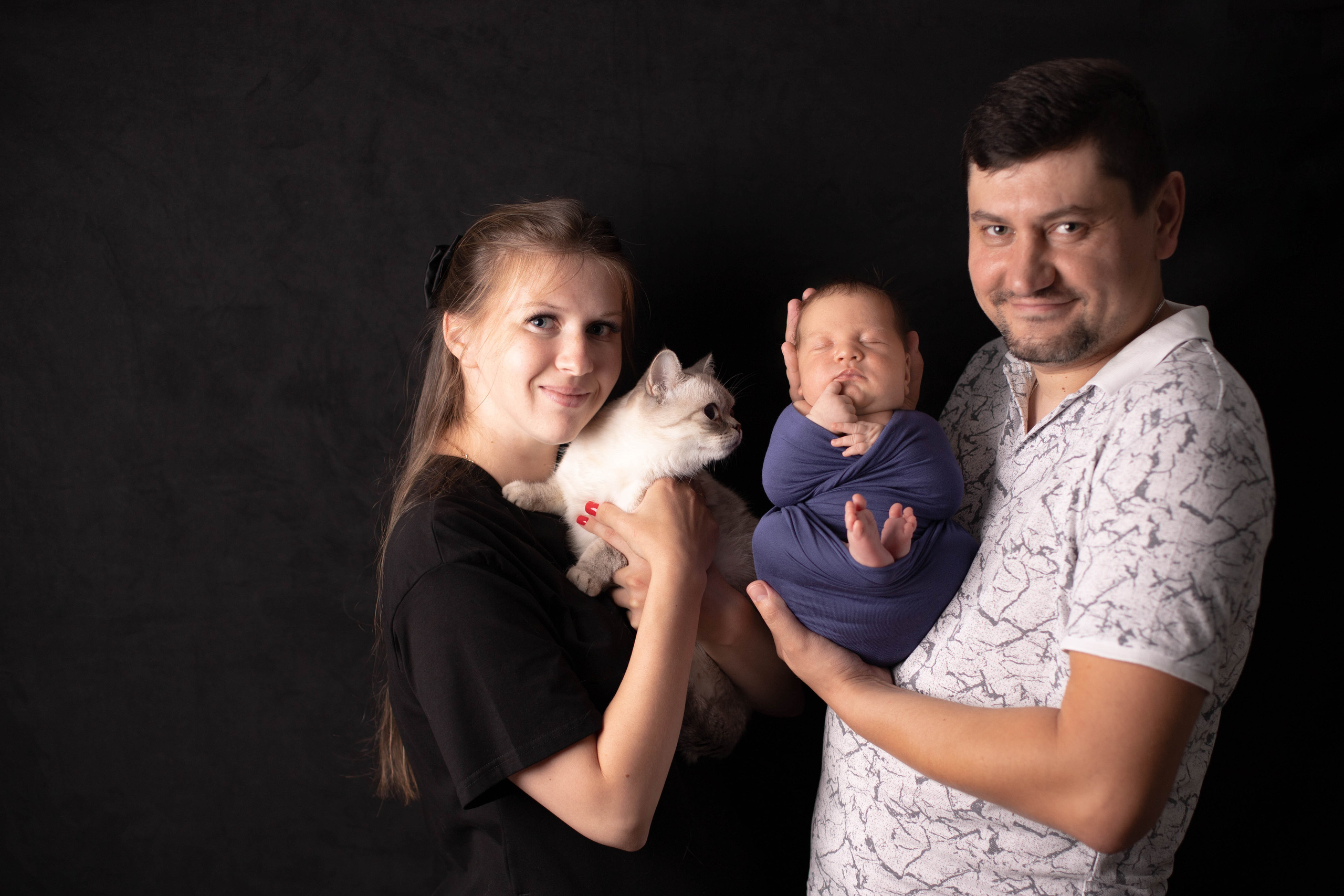 Портфолио Семья - Фотограф новорожденных: моменты счастья и связи. Фотограф новорожденных: волшебные моменты первых дней жизни