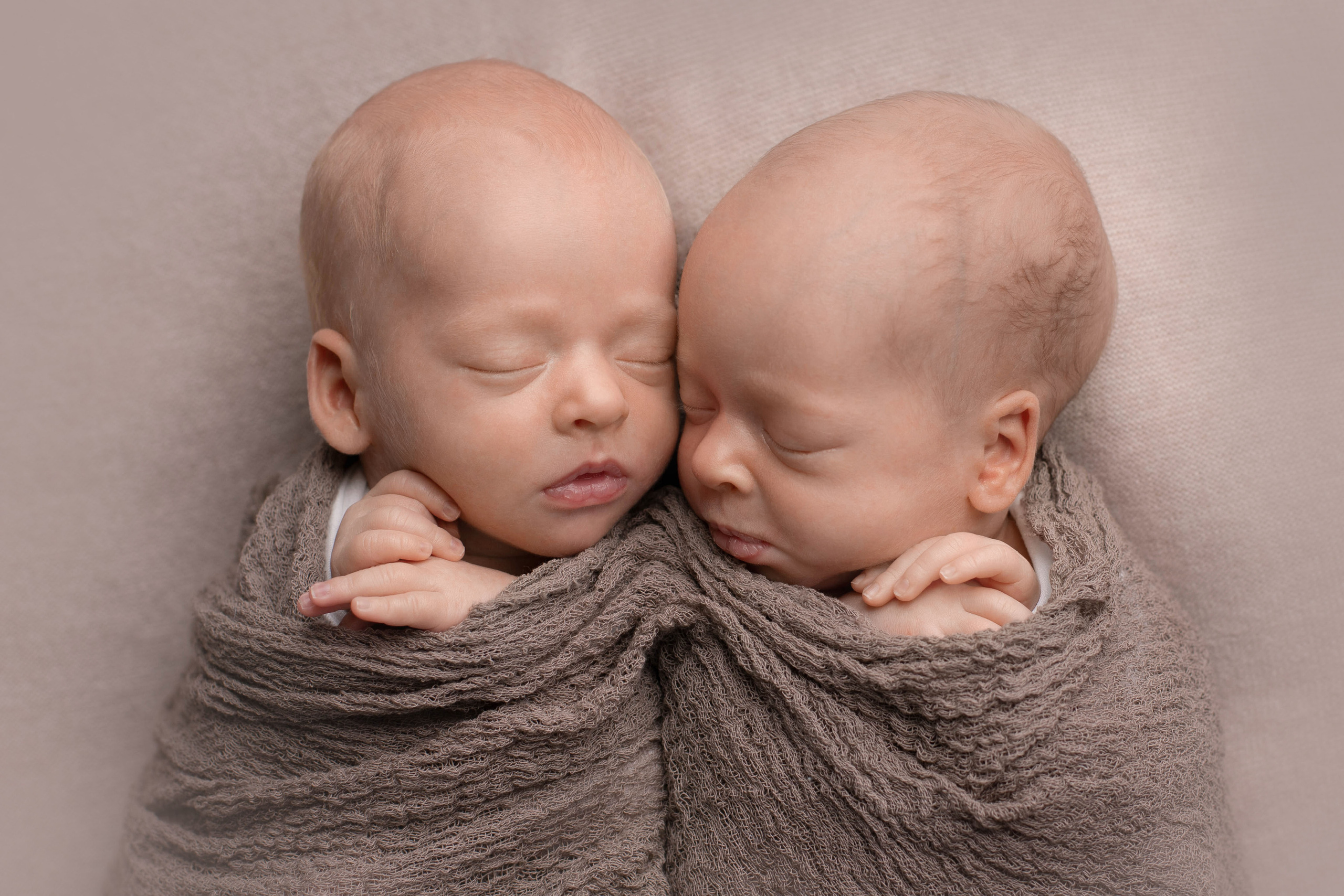 Портфолио Новорожденные - Фотограф новорожденных: искусство запечатлен. Фотограф новорожденных: волшебные моменты первых дней жизни