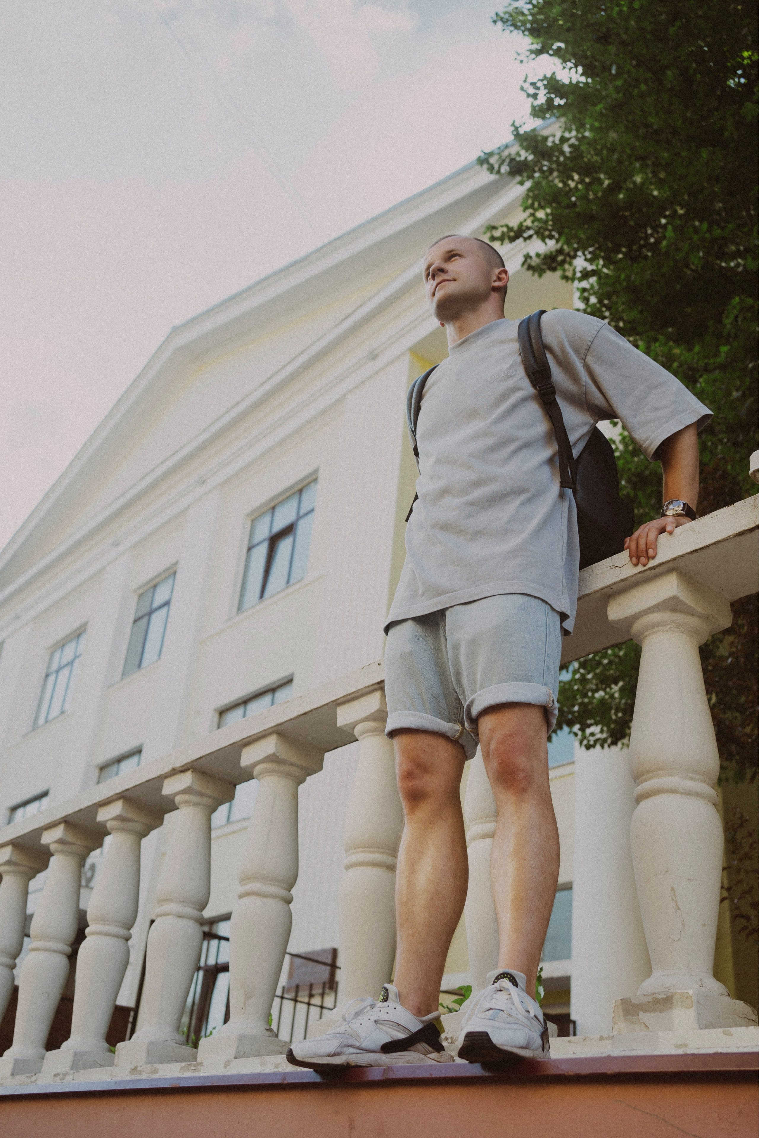 В кадре: педагог. Творческие фотосессии в Москве. Фотоальбом лидера группы ЯЛО