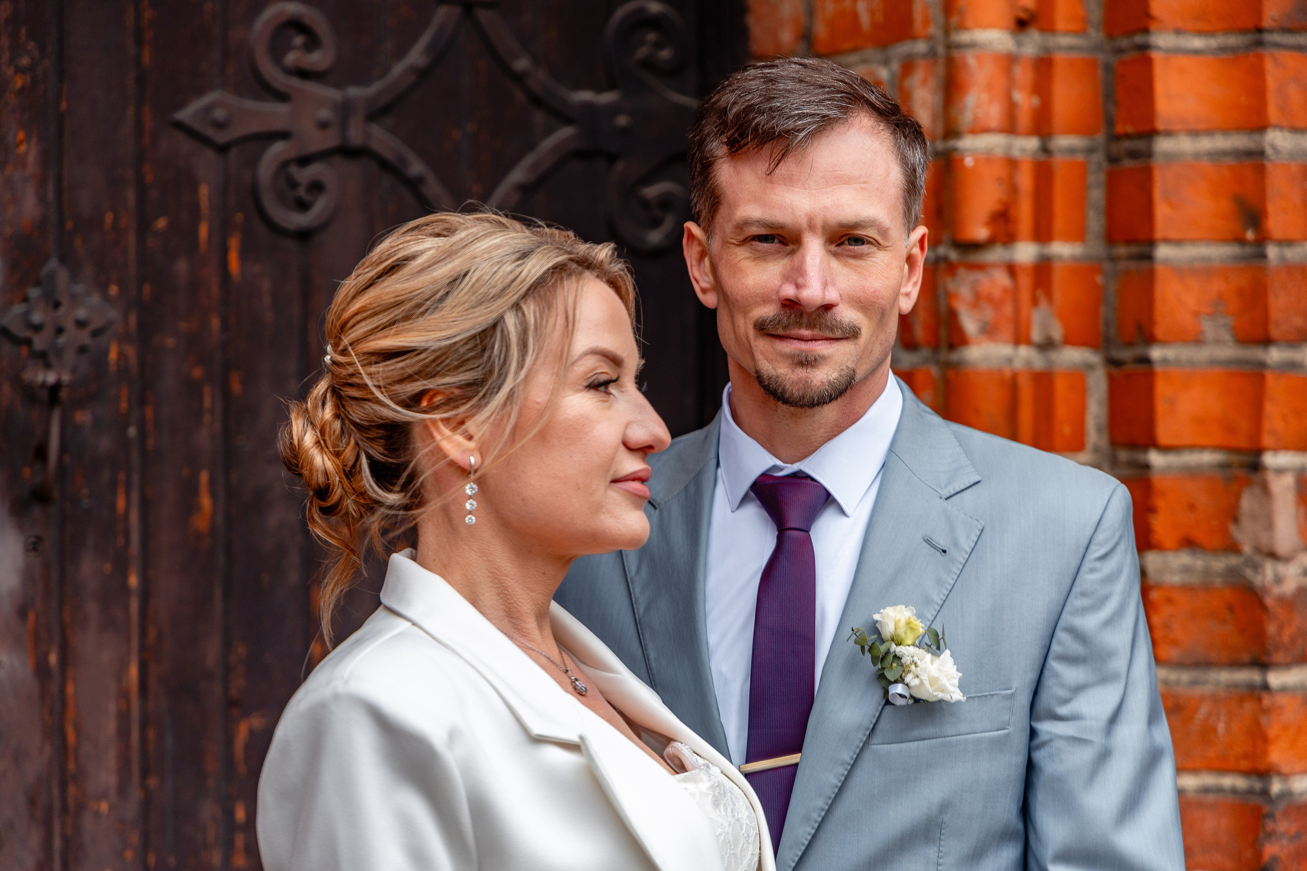 Ирина и Виталий | Остров Канта. Фотограф Елена Медок Калининград