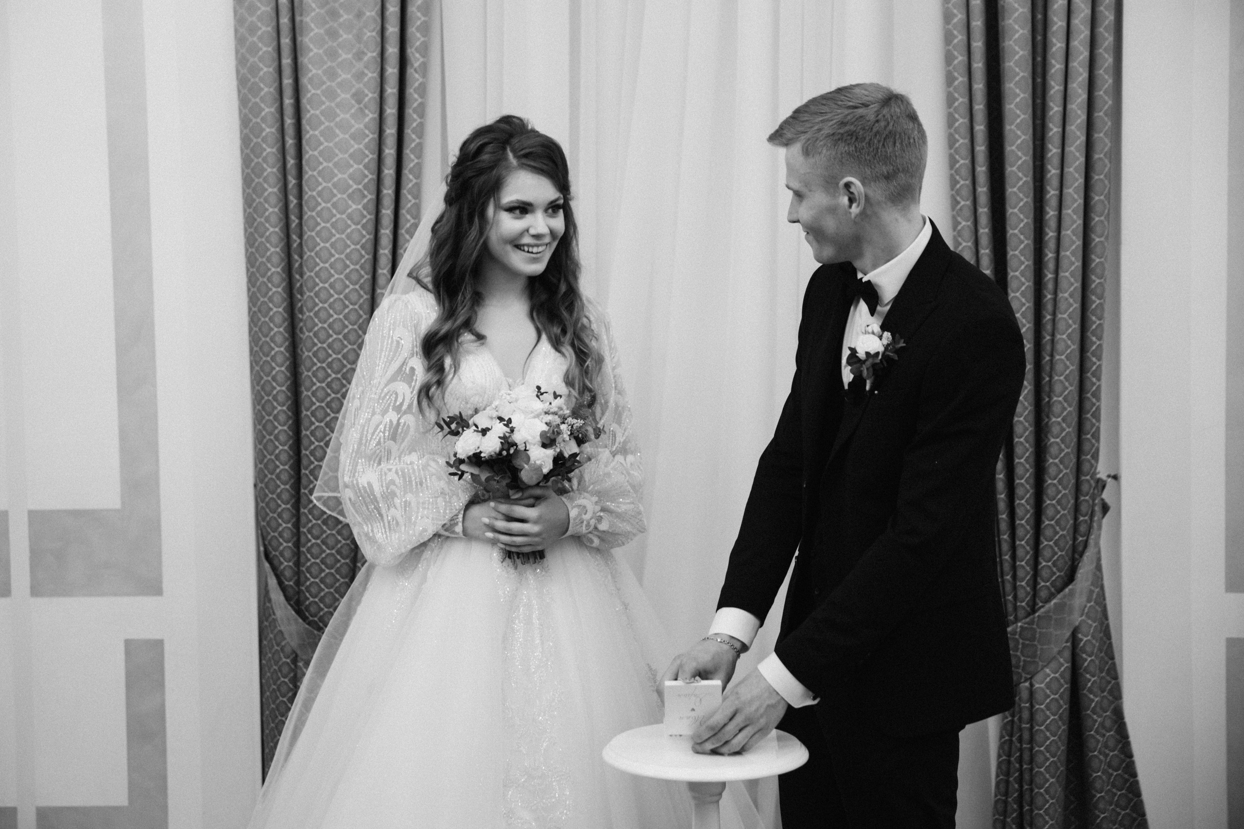 Анонс свадебных фотографий Ивана и Дарьи. Свадебный фотограф Домодедово Москва Катерина Алехина