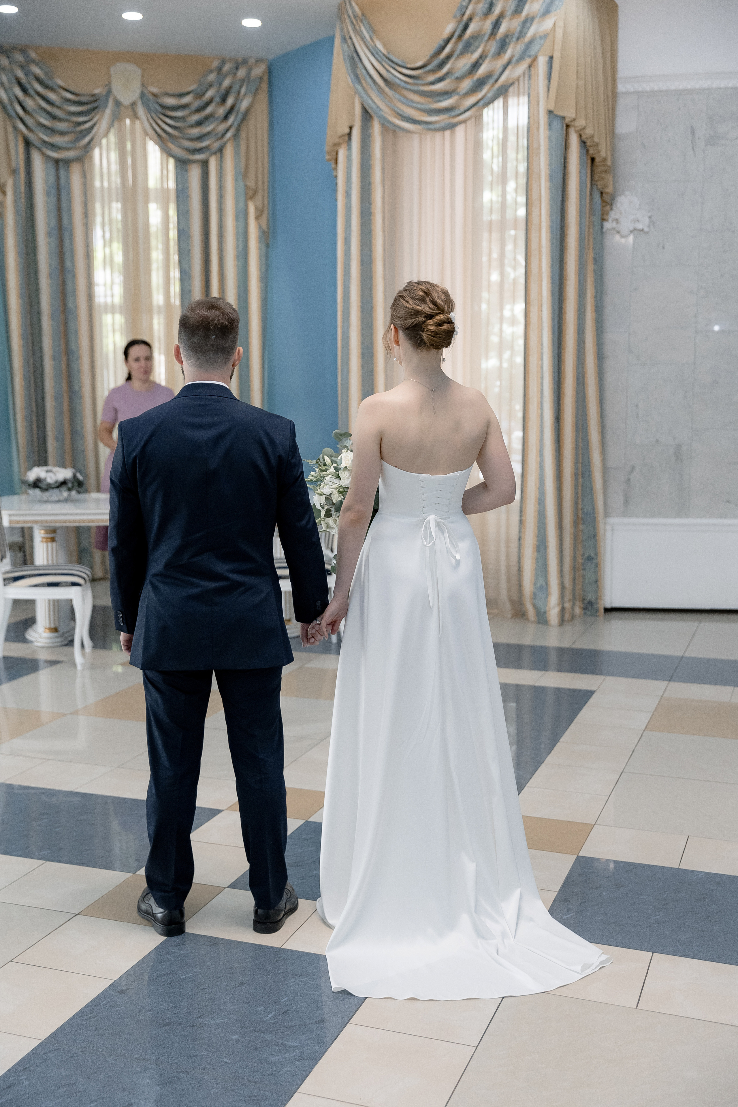 Анонс свадебных фотографий Артема и Натальи в Парке Коломенское. Свадебный фотограф Домодедово Москва Катерина Алехина