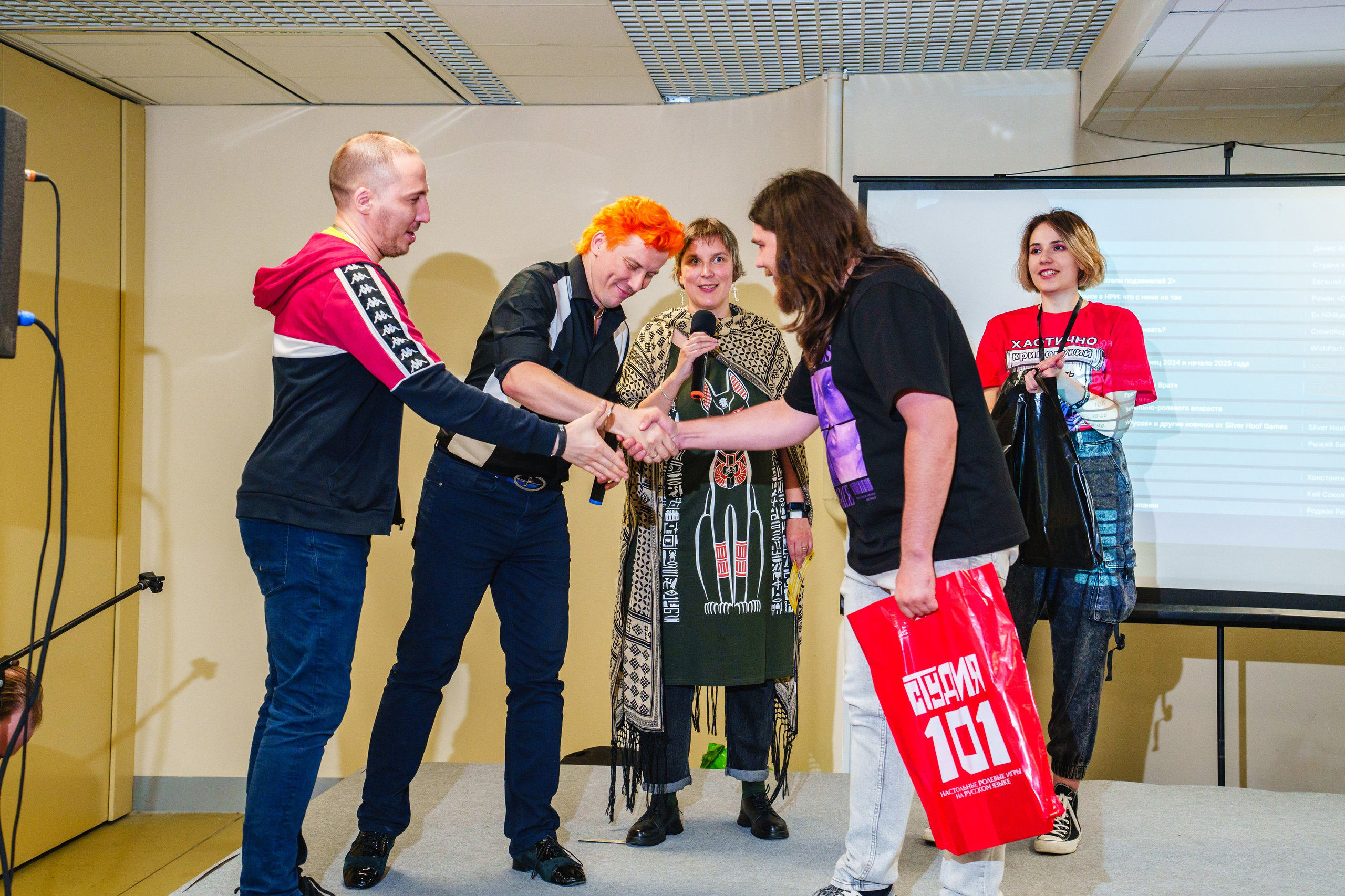 Living room studio. Ролекон 24. Великолепный фотограф Александр Захарченко