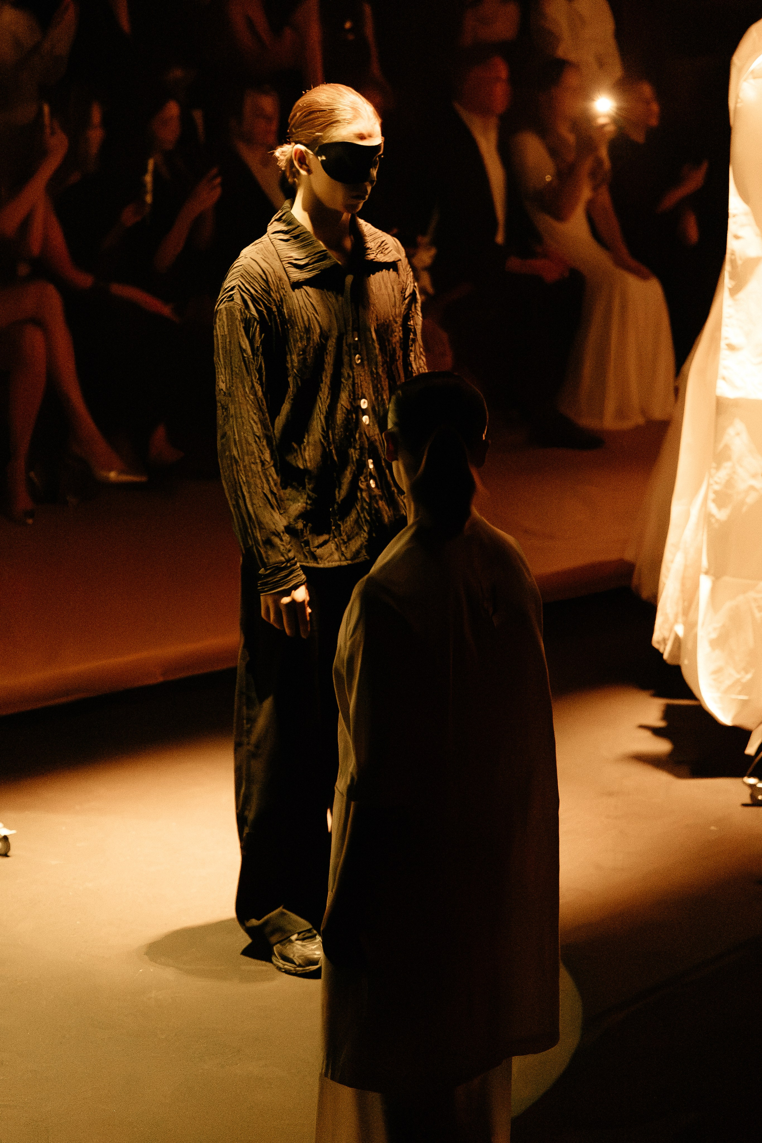 INCOGNITO Rara Avis Group & Kuraje Fashion Show 2027 INCOGNITO. Wedding PHOTOGRAPHER Andrew Vnukov