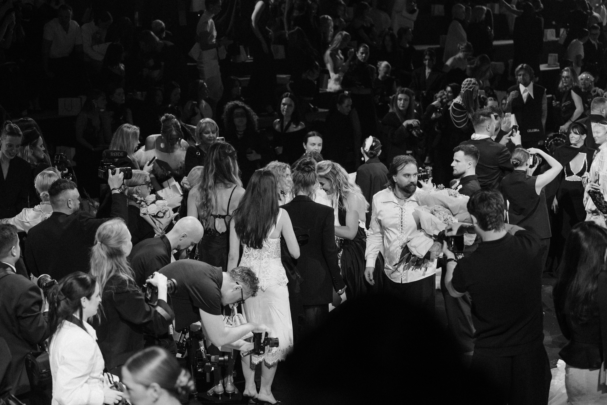 INCOGNITO Rara Avis Group & Kuraje Fashion Show 2027 INCOGNITO. Wedding PHOTOGRAPHER Andrew Vnukov
