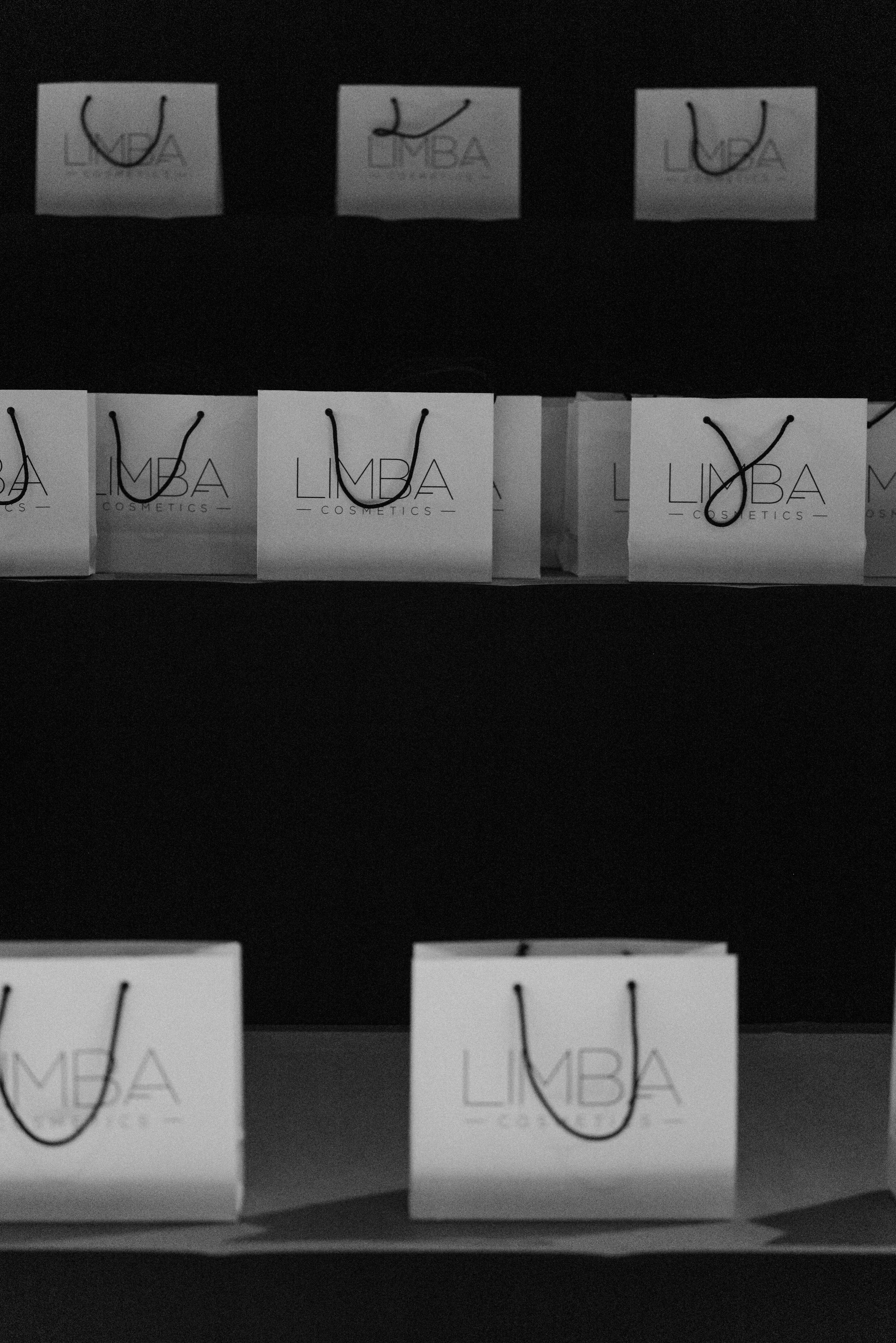 INCOGNITO Rara Avis Group & Kuraje Fashion Show 2027 INCOGNITO. Wedding PHOTOGRAPHER Andrew Vnukov