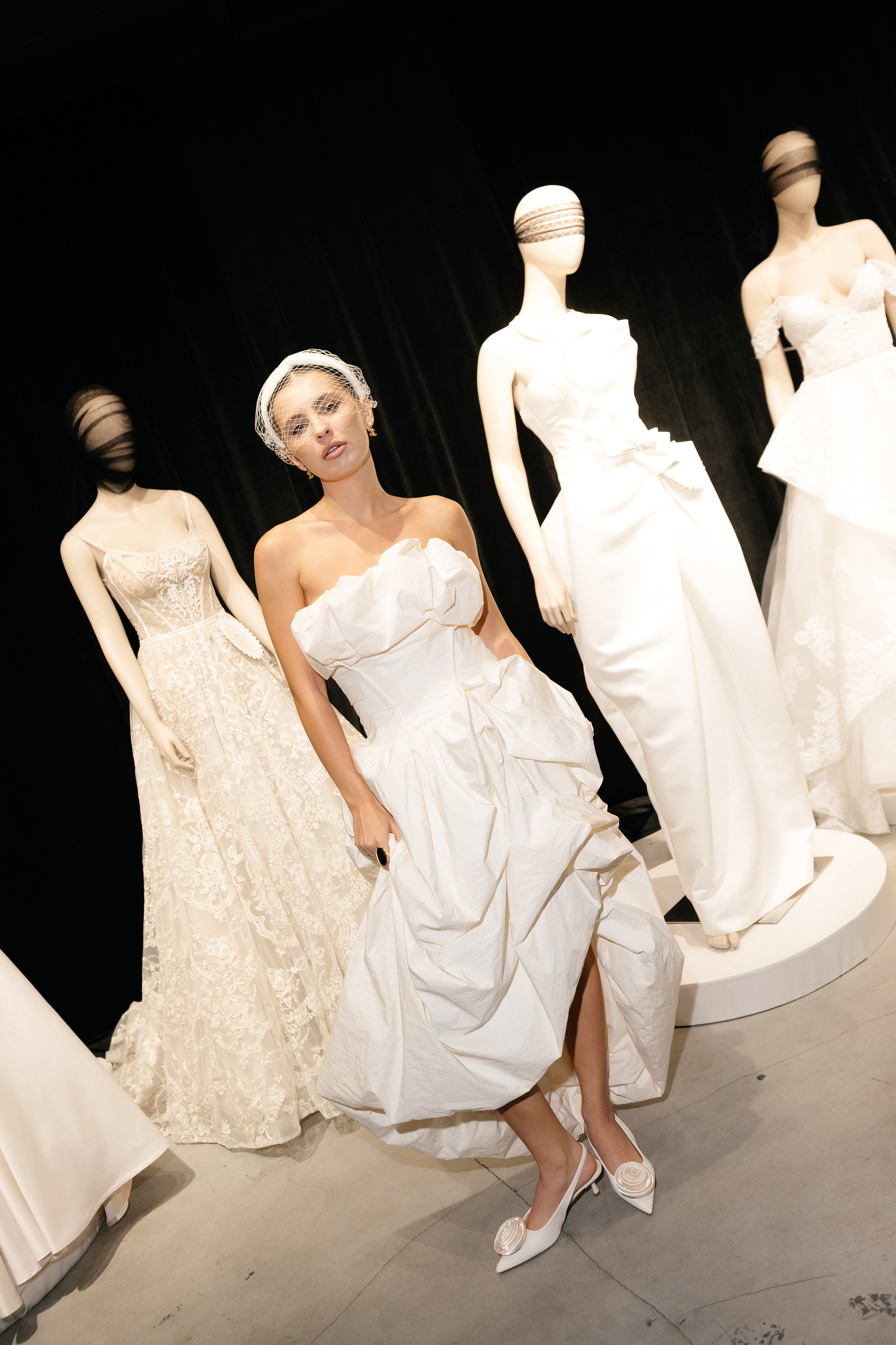 INCOGNITO Rara Avis Group & Kuraje Fashion Show 2027 INCOGNITO. Wedding PHOTOGRAPHER Andrew Vnukov