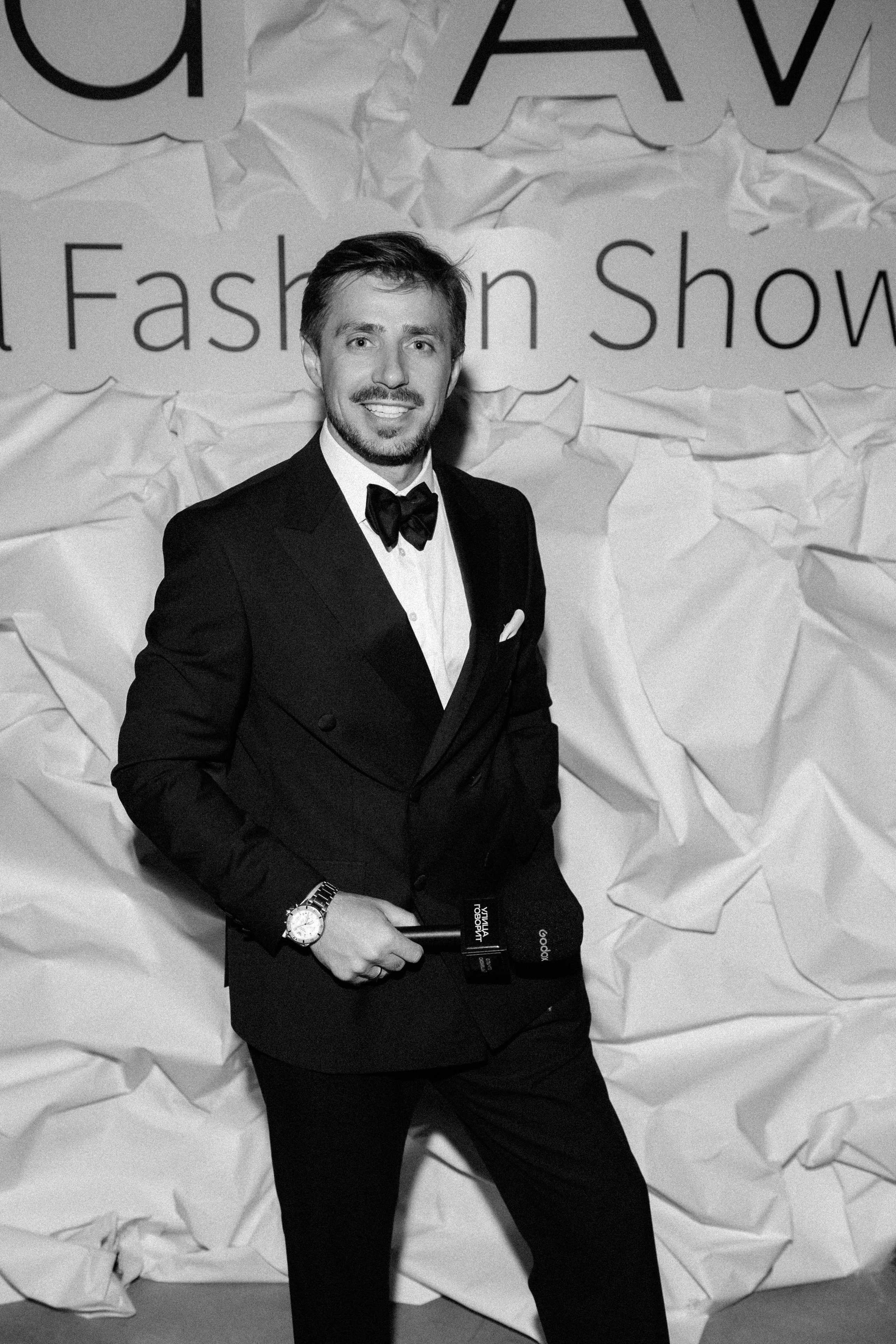 INCOGNITO Rara Avis Group & Kuraje Fashion Show 2027 INCOGNITO. Wedding PHOTOGRAPHER Andrew Vnukov