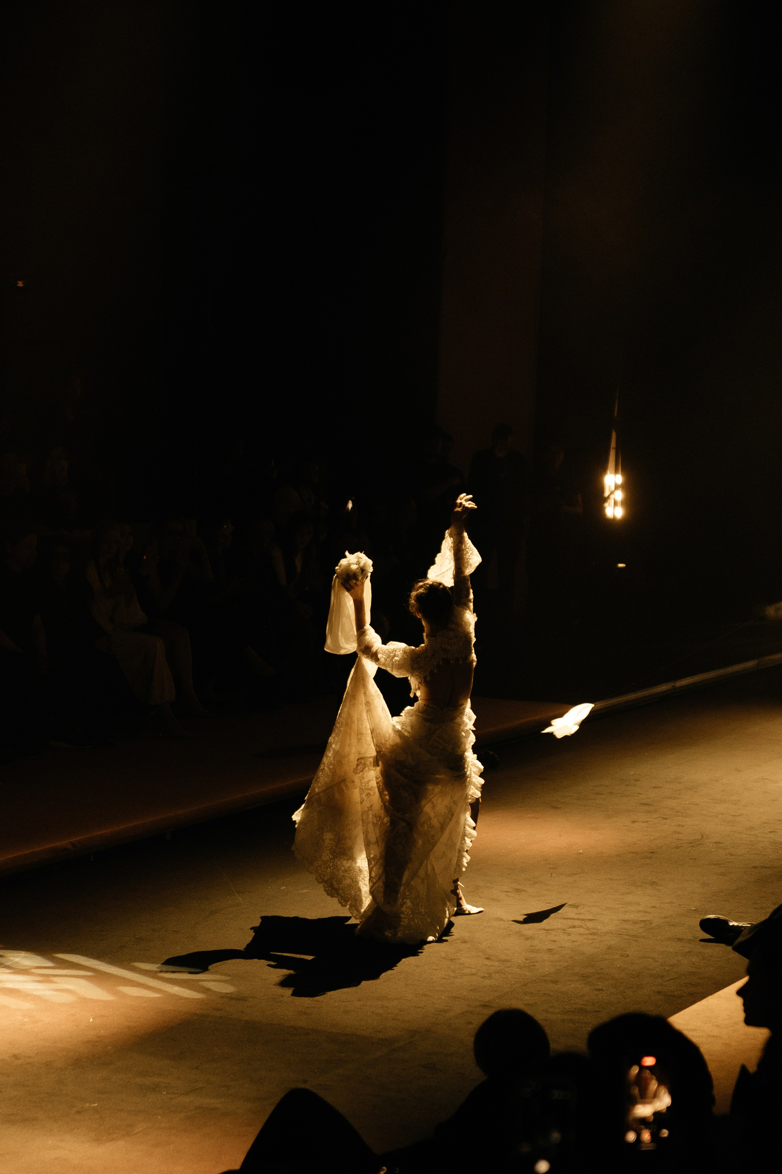 INCOGNITO Rara Avis Group & Kuraje Fashion Show 2027 INCOGNITO. Wedding PHOTOGRAPHER Andrew Vnukov