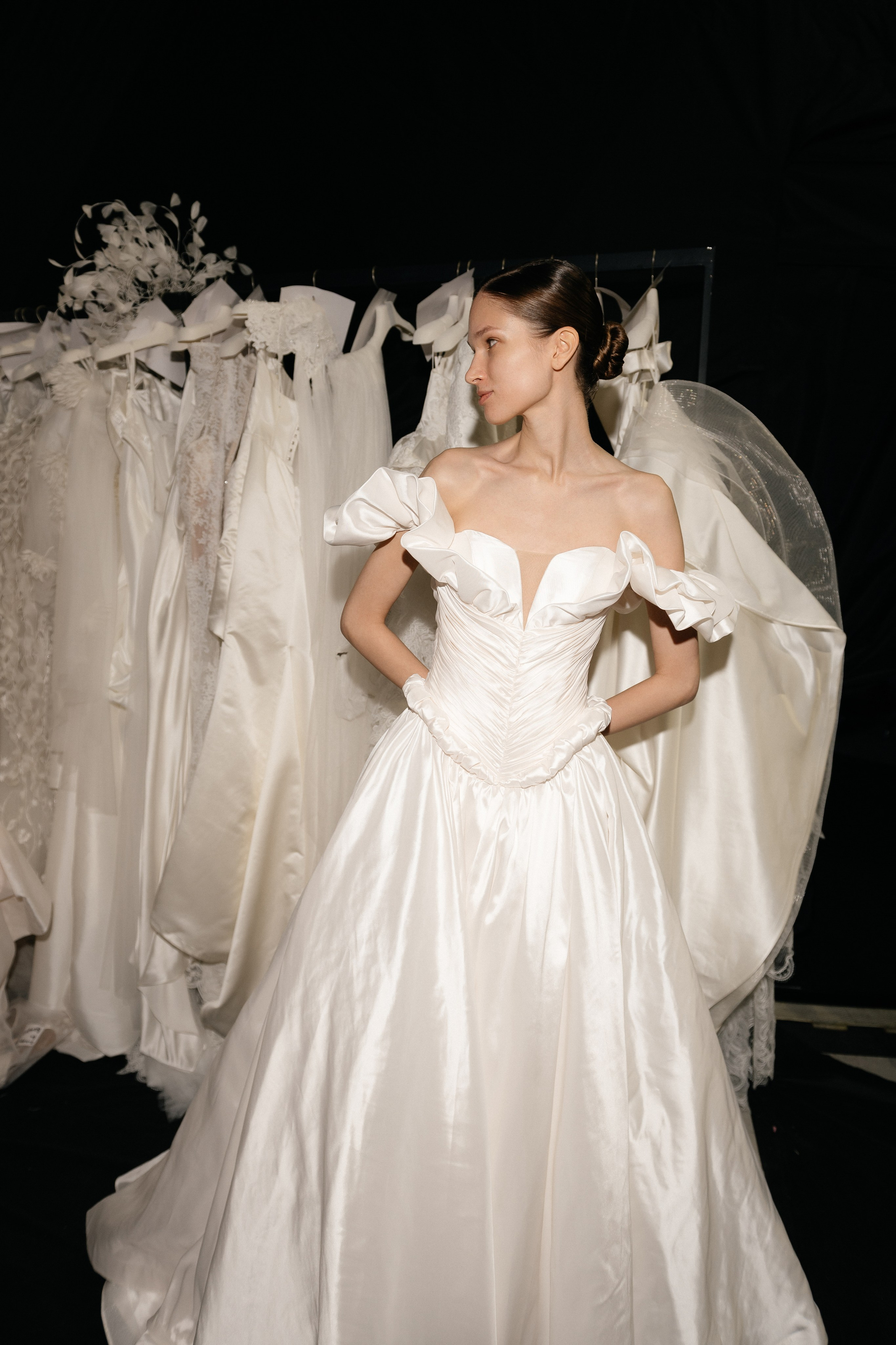 INCOGNITO Rara Avis Group & Kuraje Fashion Show 2027 INCOGNITO. Wedding PHOTOGRAPHER Andrew Vnukov