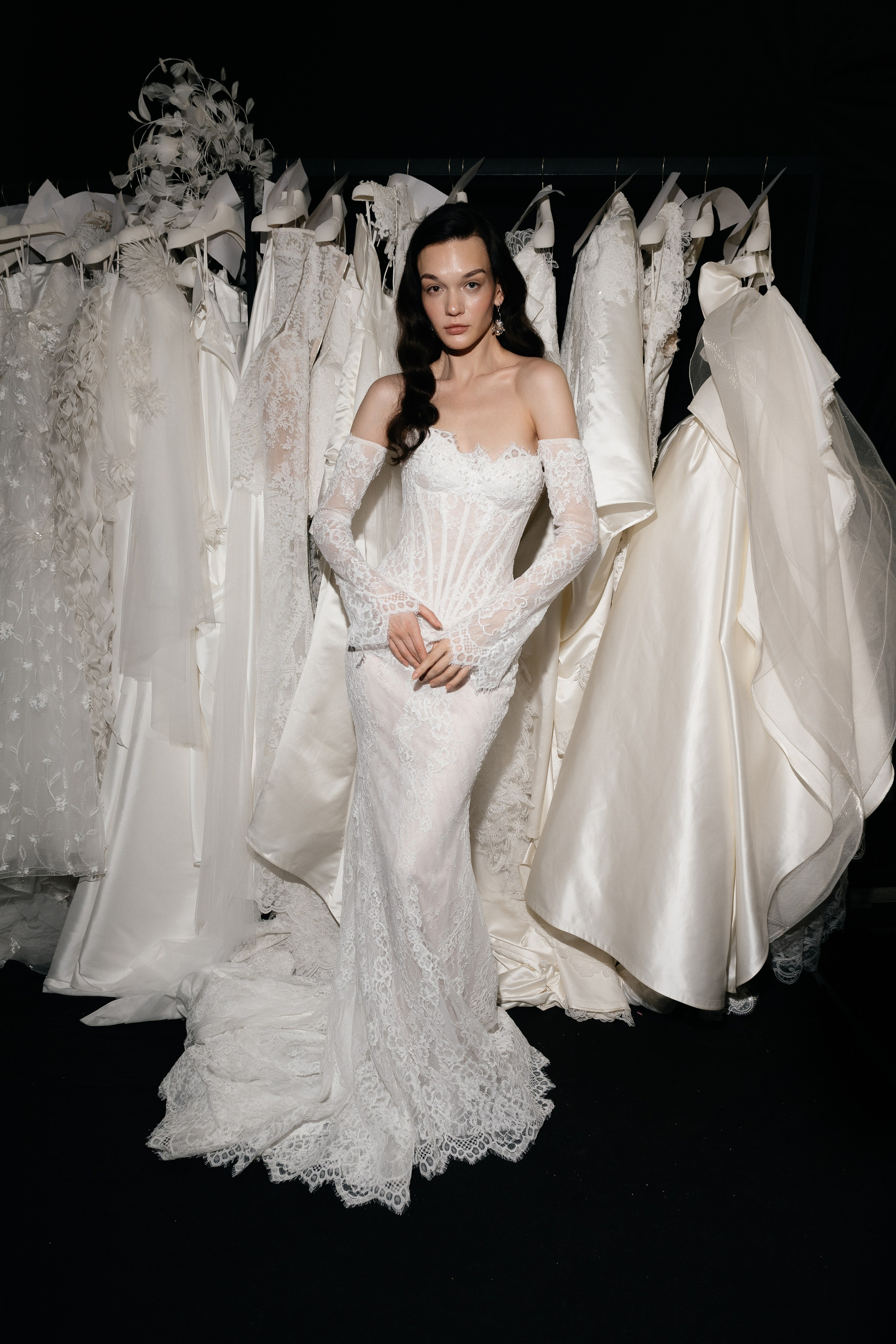 INCOGNITO Rara Avis Group & Kuraje Fashion Show 2027 INCOGNITO. Wedding PHOTOGRAPHER Andrew Vnukov