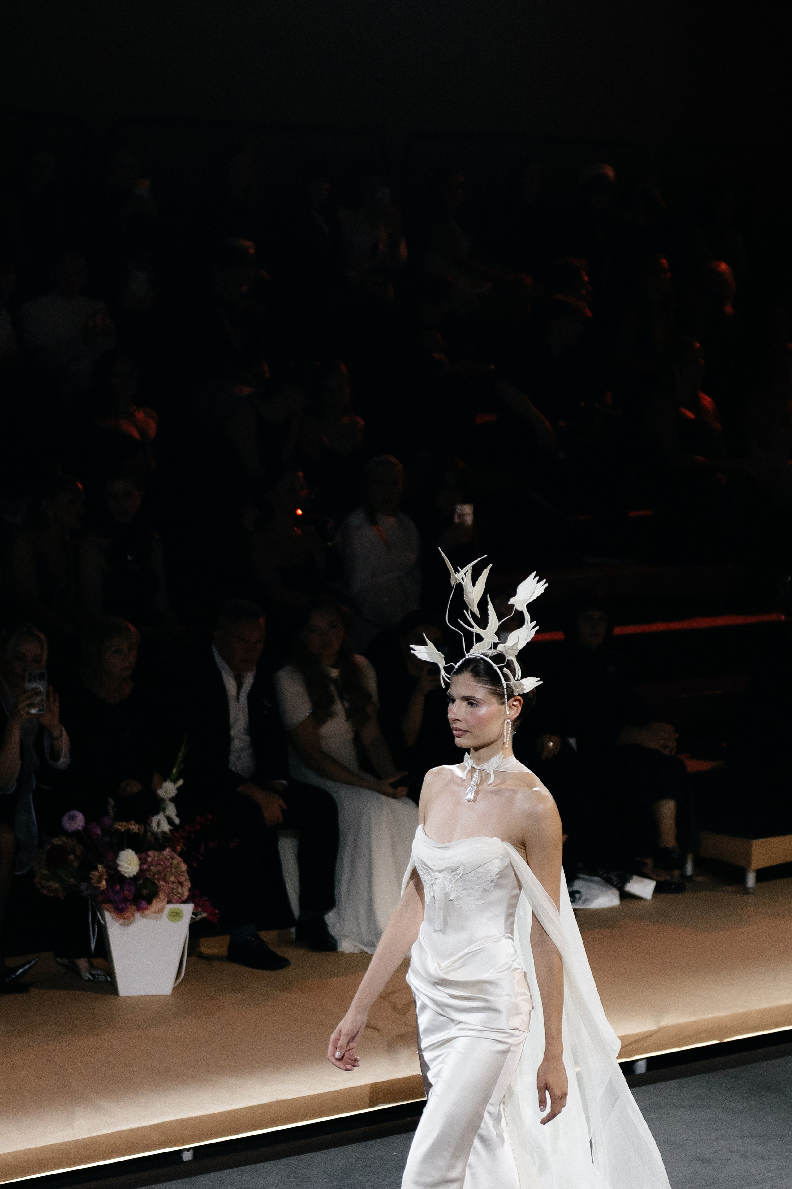 INCOGNITO Rara Avis Group & Kuraje Fashion Show 2027 INCOGNITO. Wedding PHOTOGRAPHER Andrew Vnukov